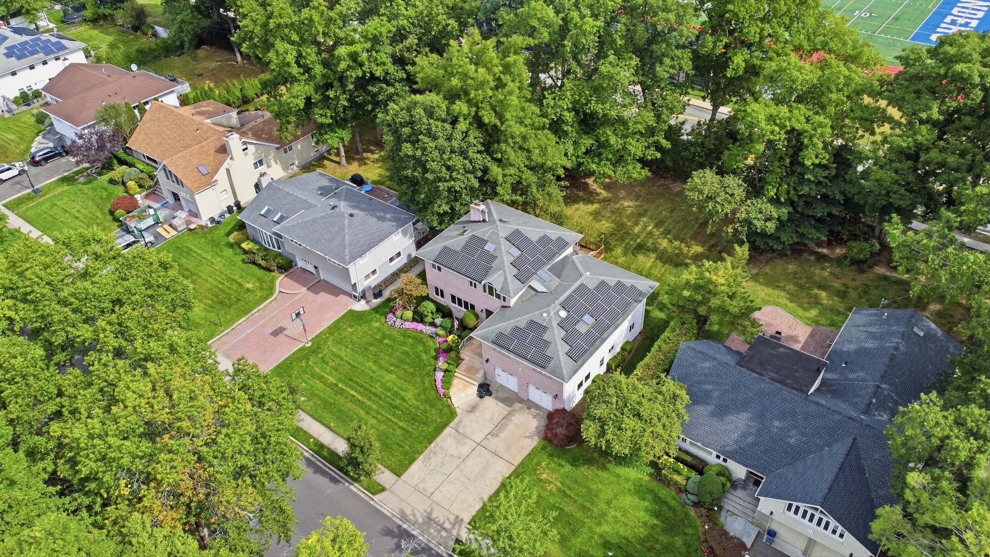  8 Hamilton Drive, Roslyn, NY, 11576 - 物件實景
