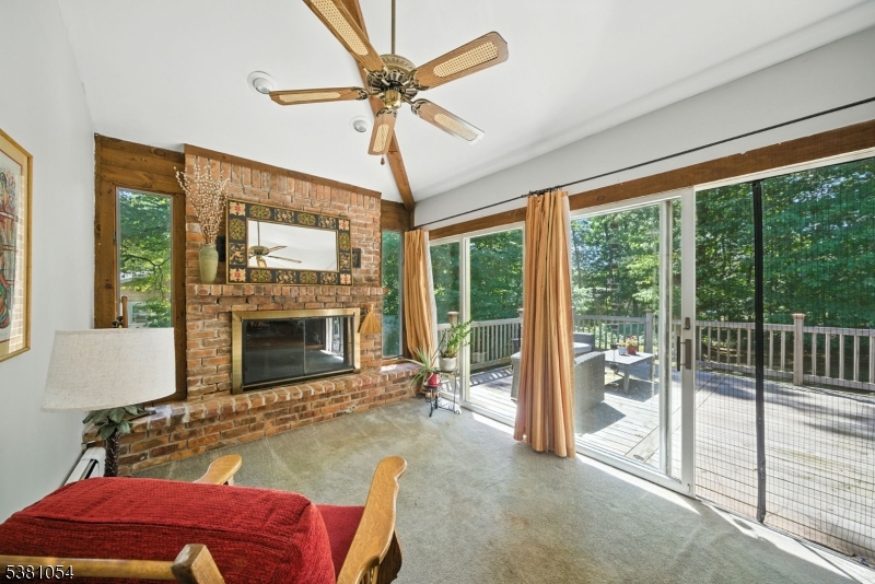 Parsippany-Troy Hills Twp., New Jersey, 07005, United States, 3 Bedrooms Bedrooms, ,2 BathroomsBathrooms,Residential,For Sale,1934343