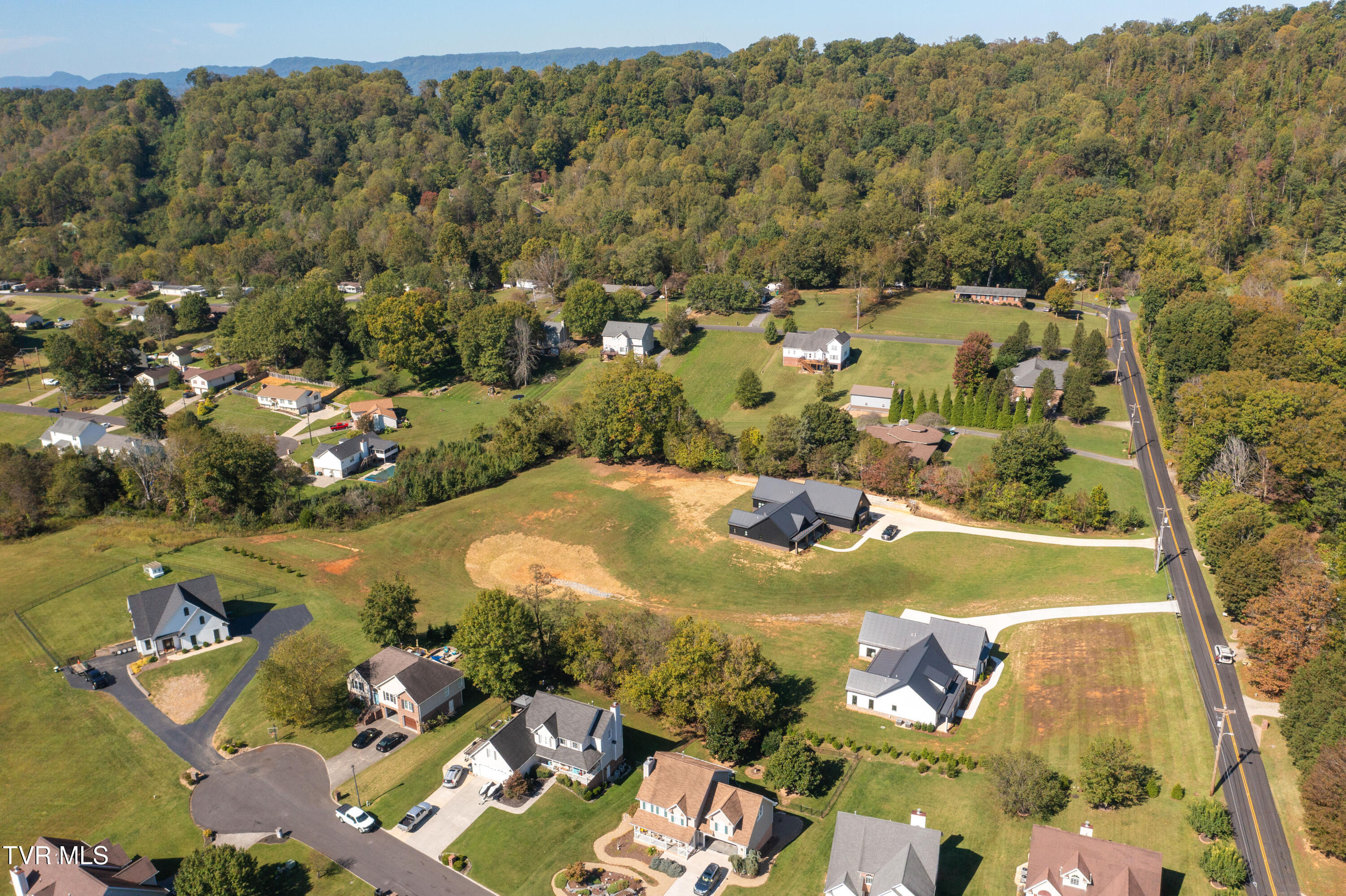 Kingsport, Tennessee, 37664, United States, 4 Bedrooms Bedrooms, ,4 BathroomsBathrooms,Residential,For Sale,1981214