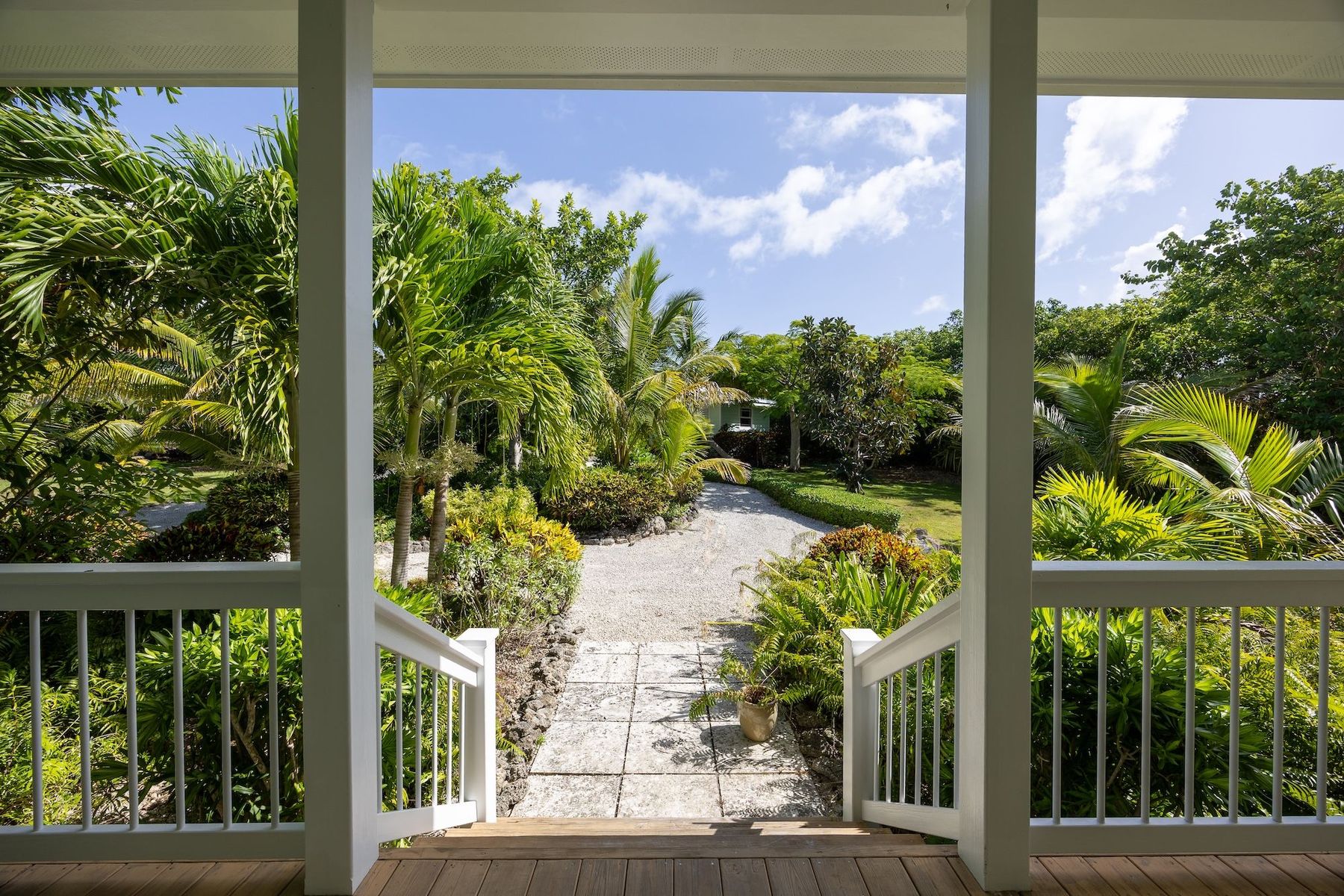  Private Waterfront Home with Dock - 物件實景