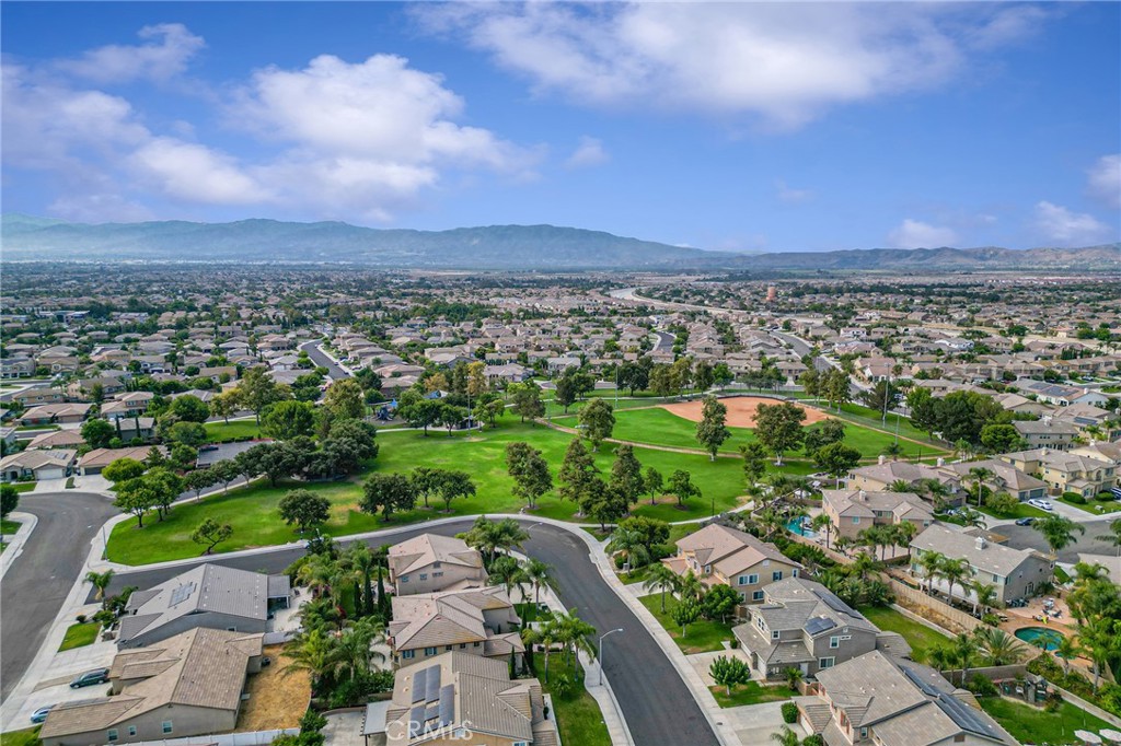 Eastvale, California, 92880, United States, 5 Bedrooms Bedrooms, ,3 BathroomsBathrooms,Residential,For Sale,1930903