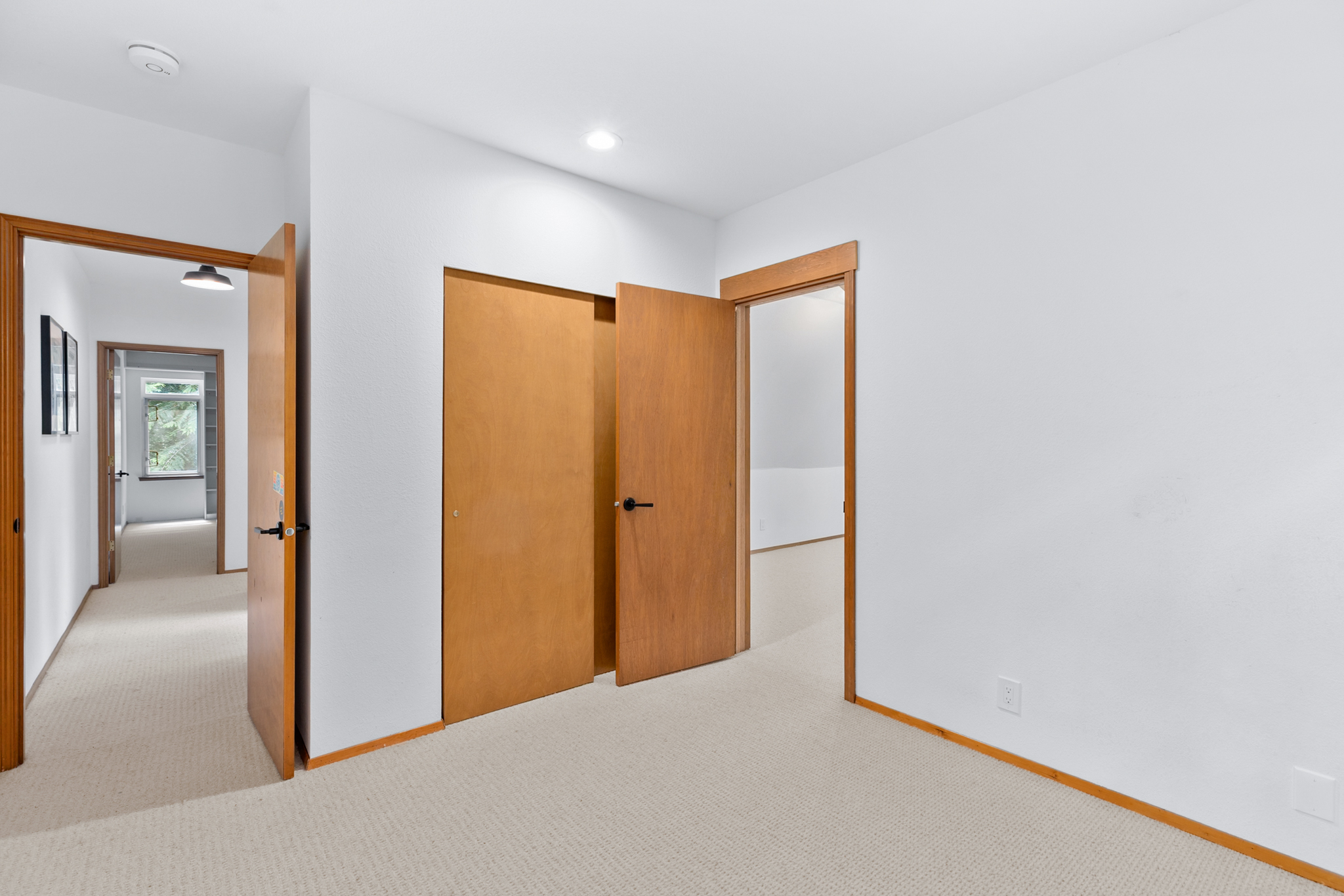  10095 NE Knight Rd, Bainbridge Island, WA 98110 - 物件實景