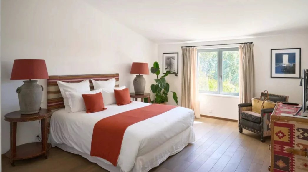 Flayosc, Provence-Alpes-Côte d’Azur, 83780, FR, 8 Bedrooms Bedrooms, ,7 BathroomsBathrooms,Residential,For Sale,1988944