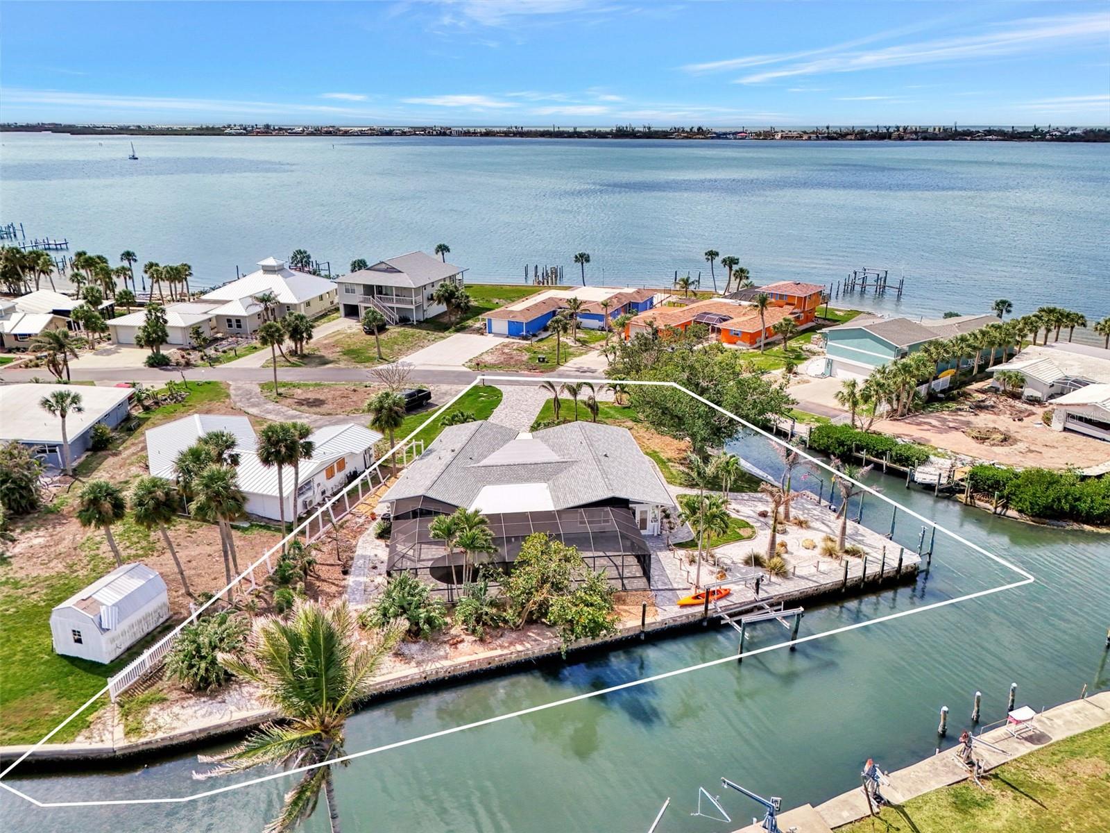 ENGLEWOOD, Florida, 34223, United States, 2 Bedrooms Bedrooms, ,3 BathroomsBathrooms,Residential,For Sale,1990231