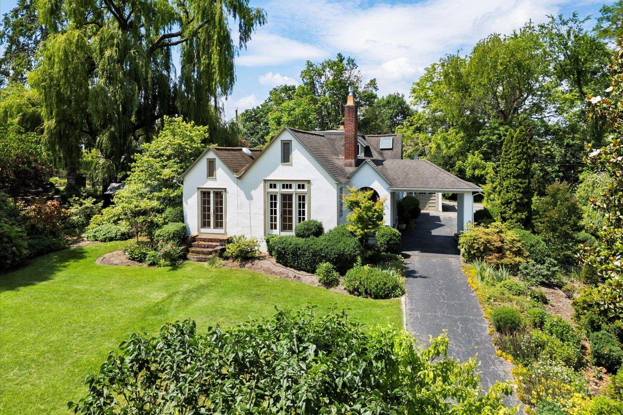 Blacksburg, Virginia, 24060, United States, 3 Bedrooms Bedrooms, ,3 BathroomsBathrooms,Residential,For Sale,1986553