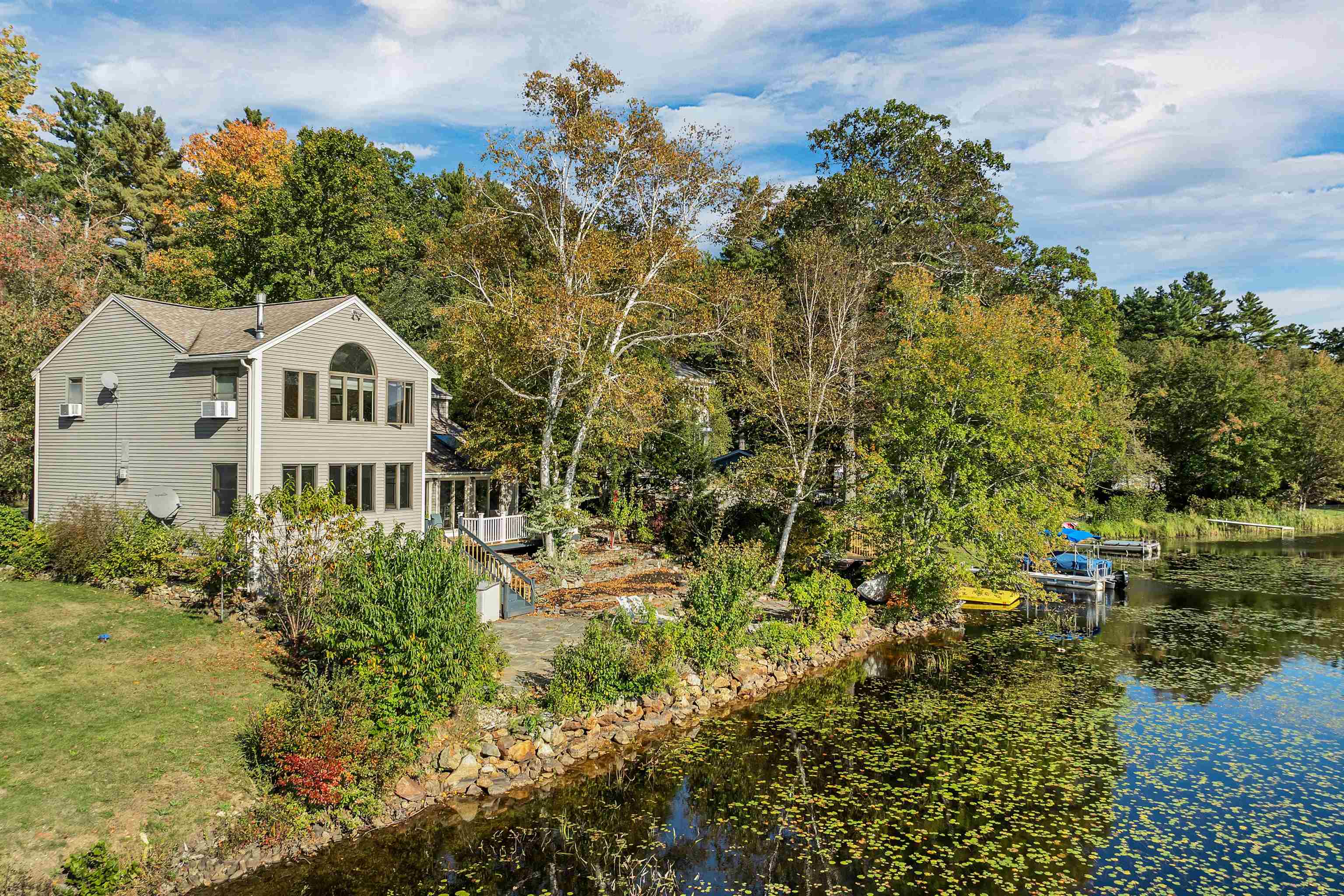 Dunbarton, New Hampshire, 03046, United States, 3 Bedrooms Bedrooms, ,2 BathroomsBathrooms,Residential,For Sale,1989464