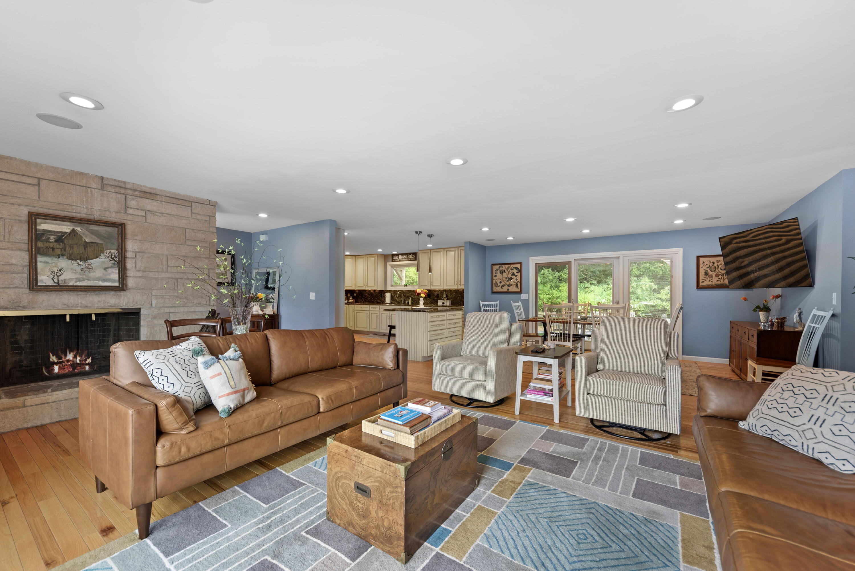 New Buffalo, Michigan, 49117, United States, 5 Bedrooms Bedrooms, ,4 BathroomsBathrooms,Residential,For Sale,1941024