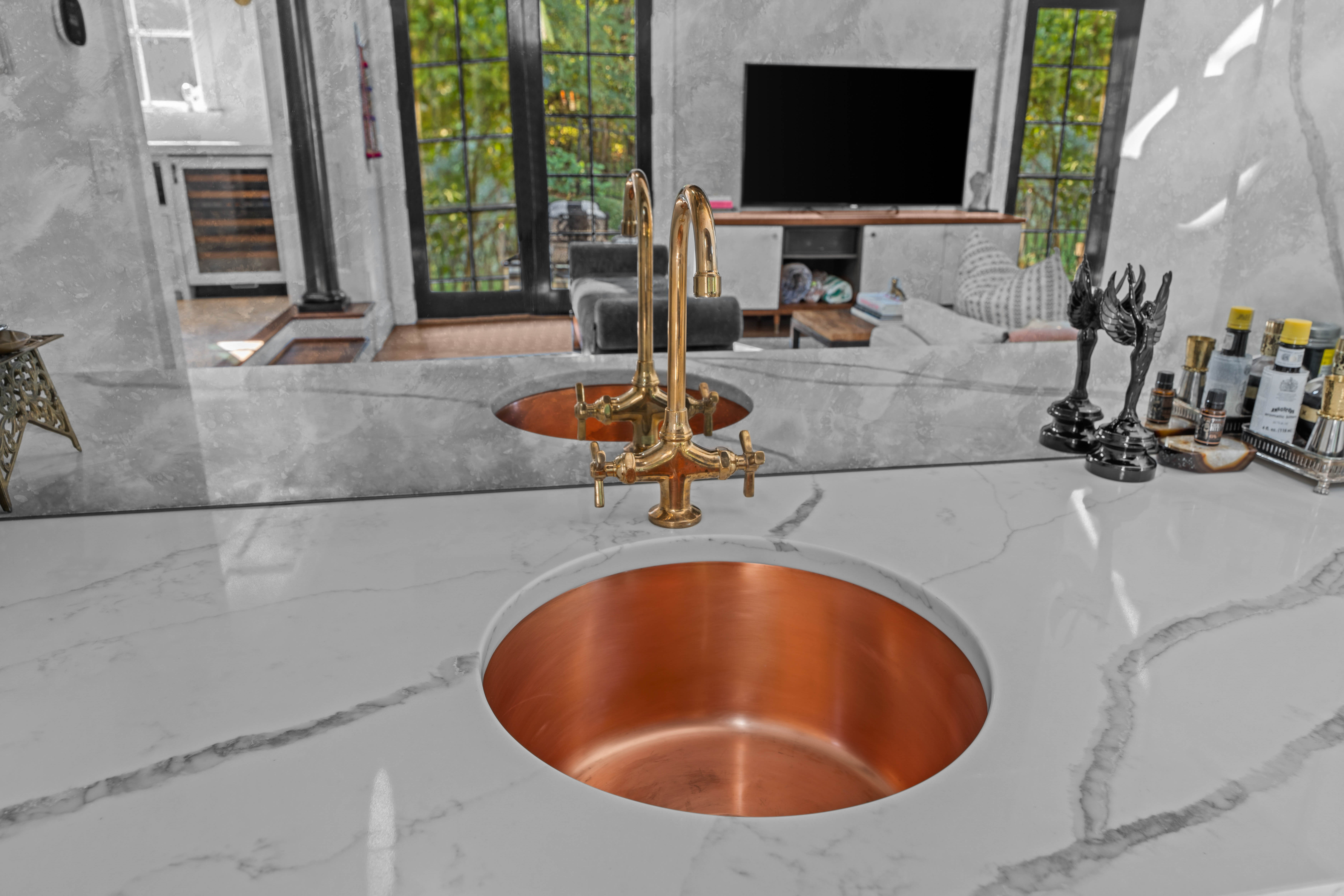  Stunning Private Estate Tucked Away on one of Ladue