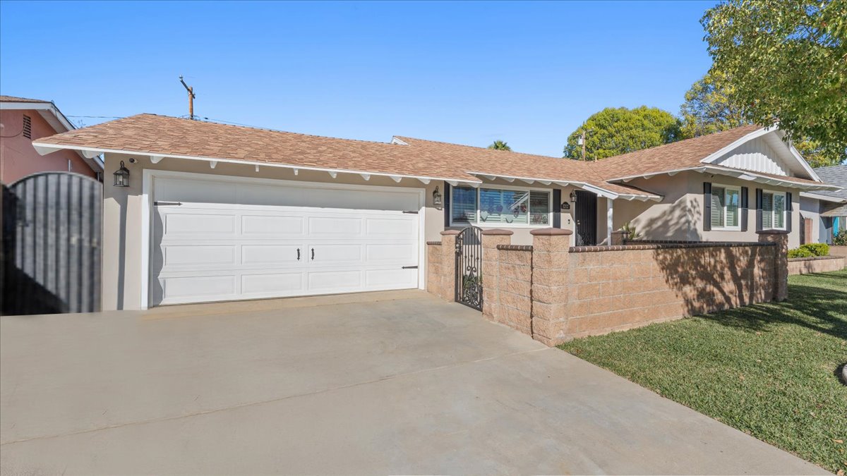 Ontario, California, 91762, United States, 3 Bedrooms Bedrooms, ,2 BathroomsBathrooms,Residential,For Sale,2012537