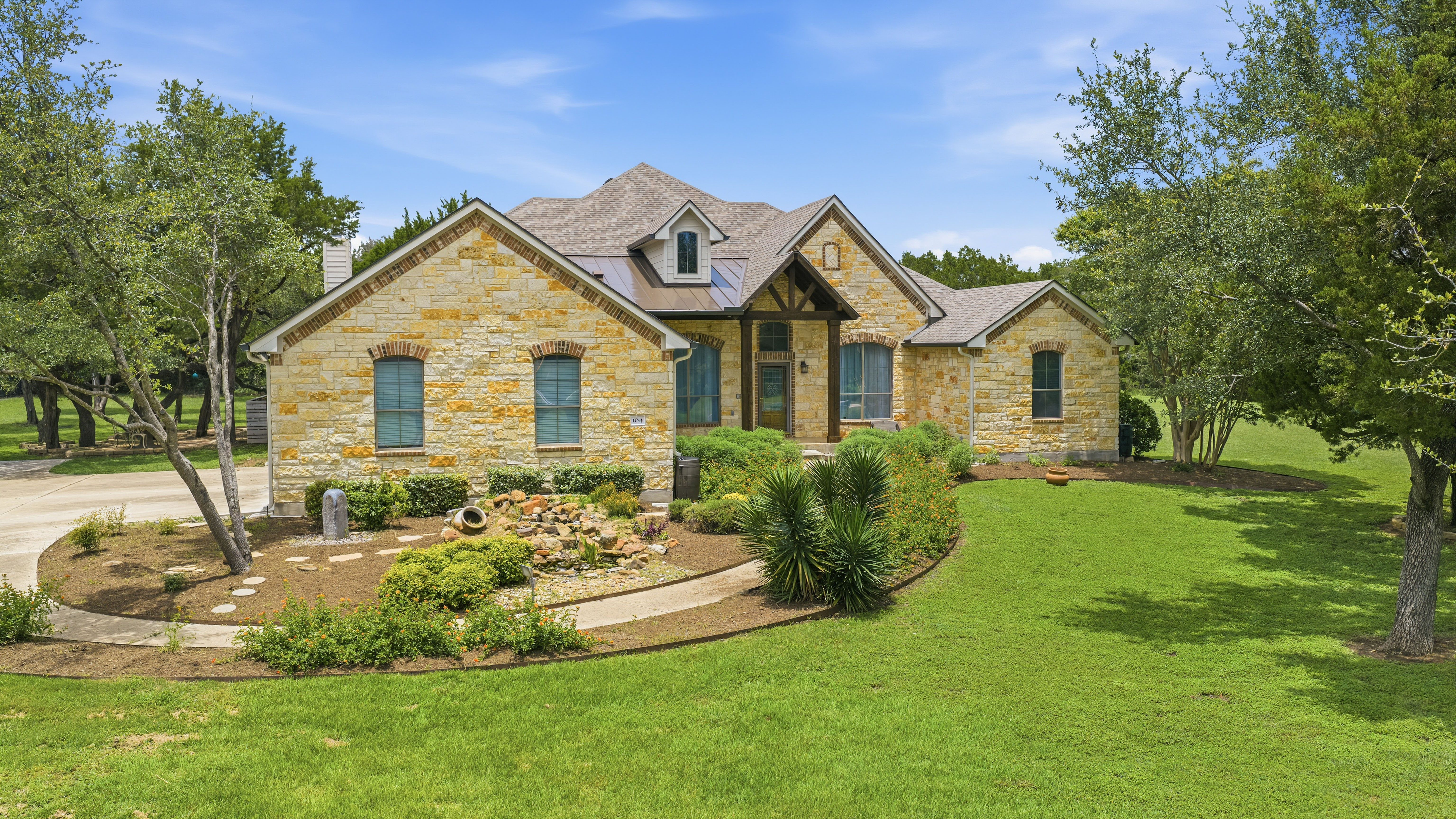  Exceptional Home, Exceptional Setting on 1 Acre - 物件實景