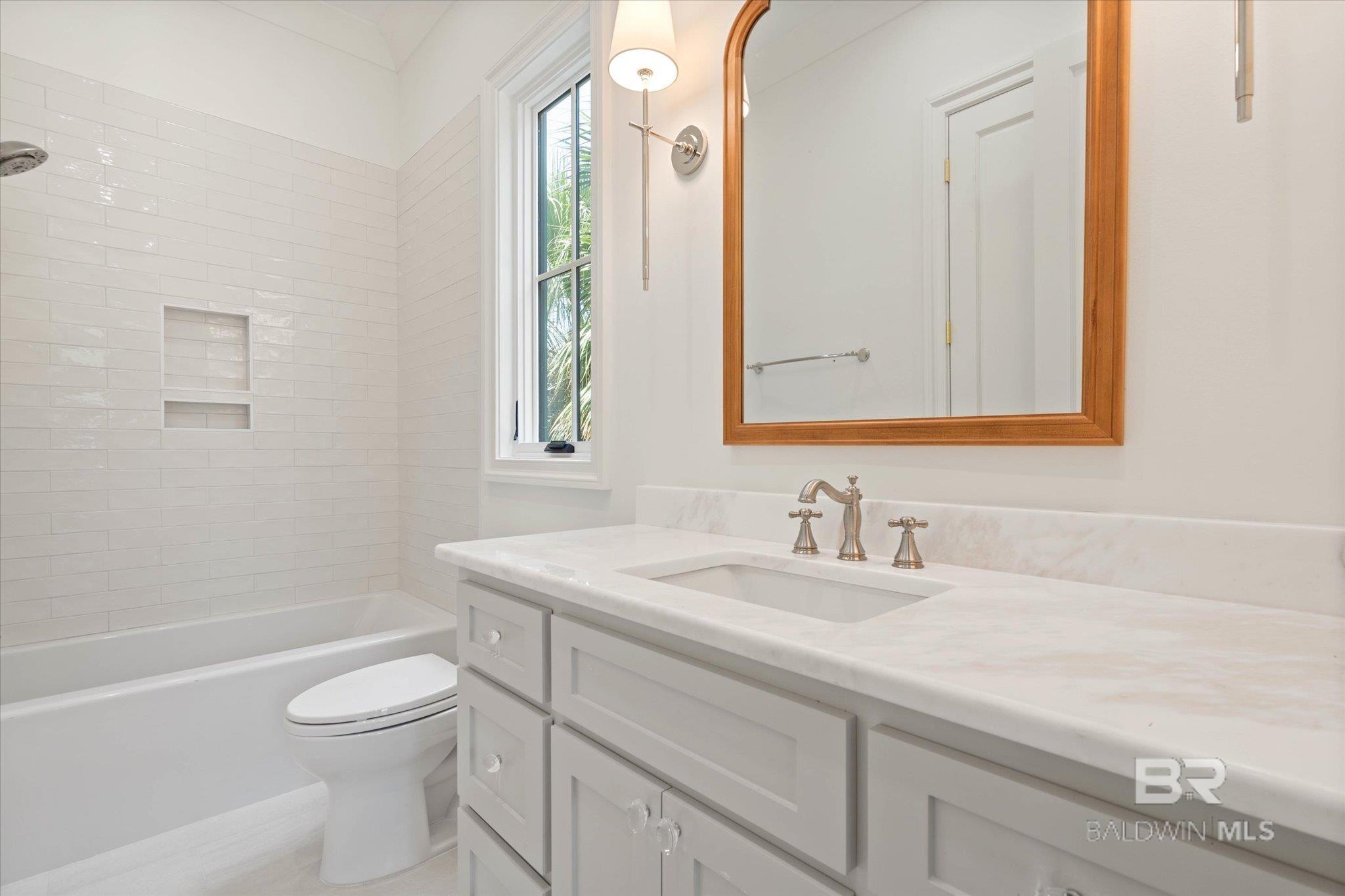 Fairhope, Alabama, 36532, United States, 4 Bedrooms Bedrooms, ,4 BathroomsBathrooms,Residential,For Sale,1838999