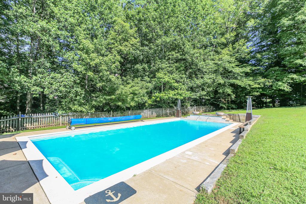 Fredericksburg, Virginia, 22407, United States, 5 Bedrooms Bedrooms, ,5 BathroomsBathrooms,Residential,For Sale,1927805