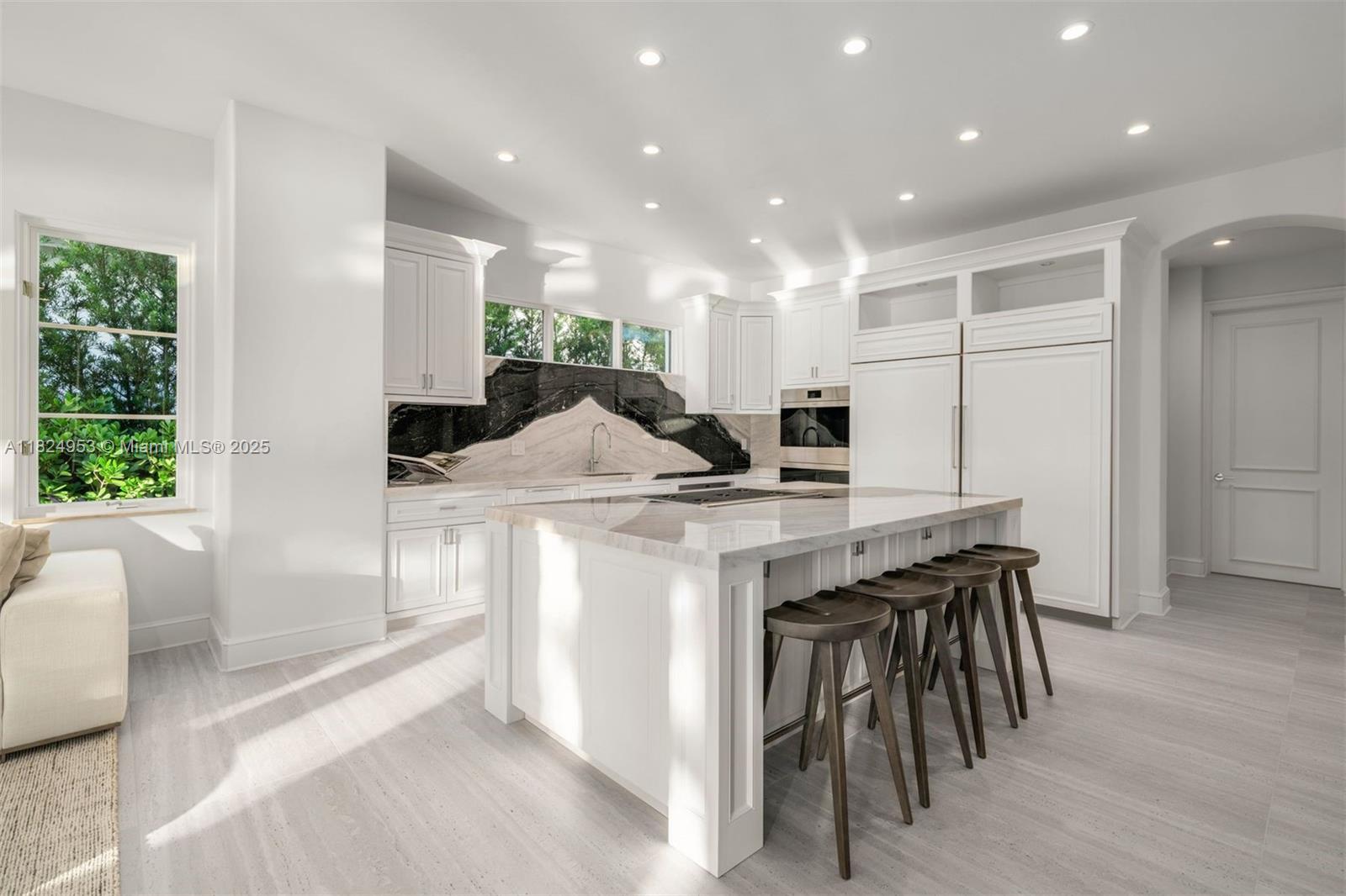 Golden Beach, Florida, 33160, United States, 6 Bedrooms Bedrooms, ,6 BathroomsBathrooms,Residential,For Sale,1866136