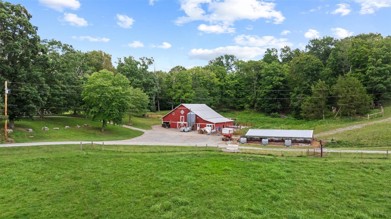 Franklin, Kentucky, 42134, United States, 5 Bedrooms Bedrooms, ,3 BathroomsBathrooms,Residential,For Sale,1903592