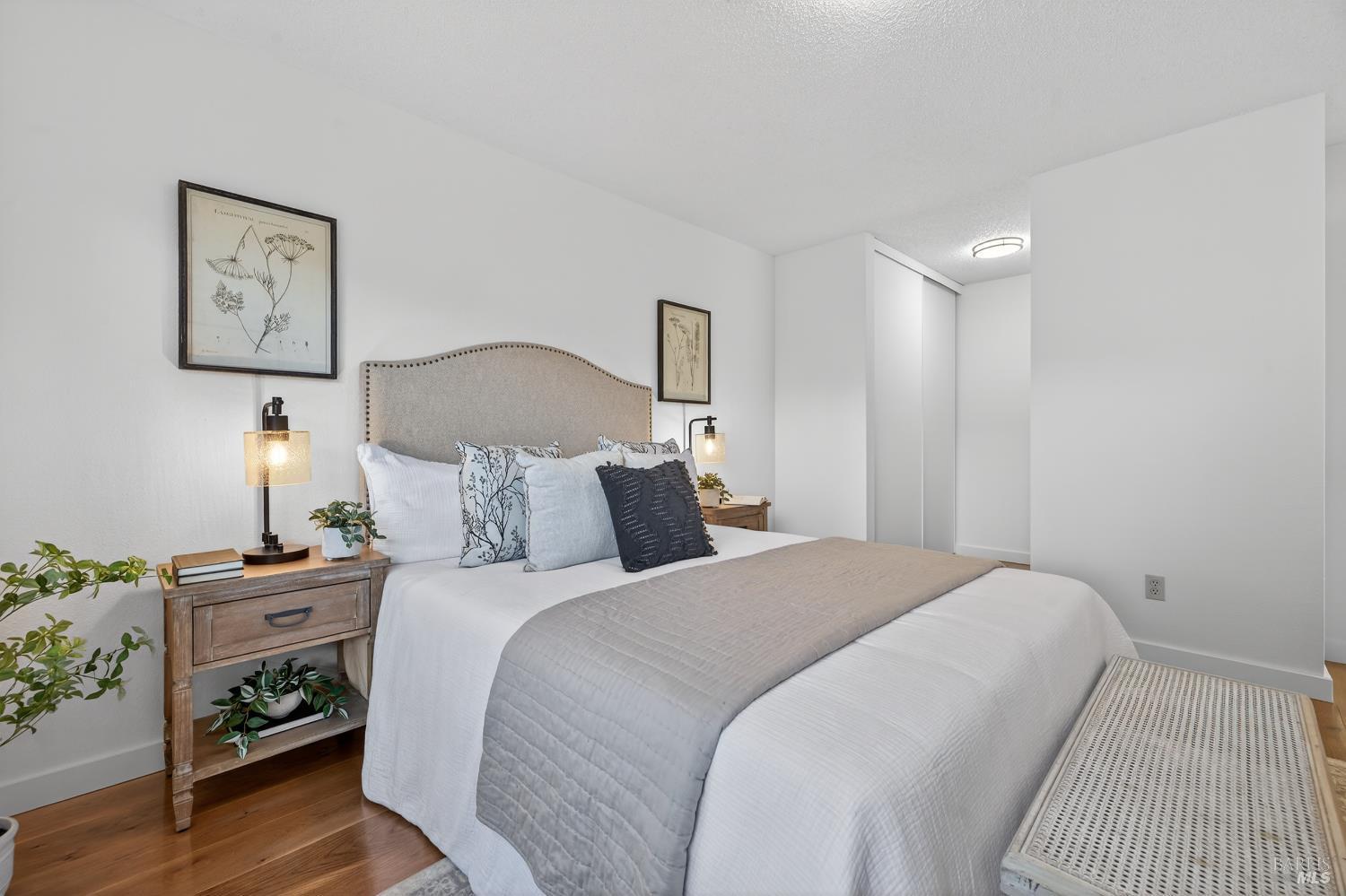 Sonoma, California, 95476, United States, 2 Bedrooms Bedrooms, ,2 BathroomsBathrooms,Residential,For Sale,2015978