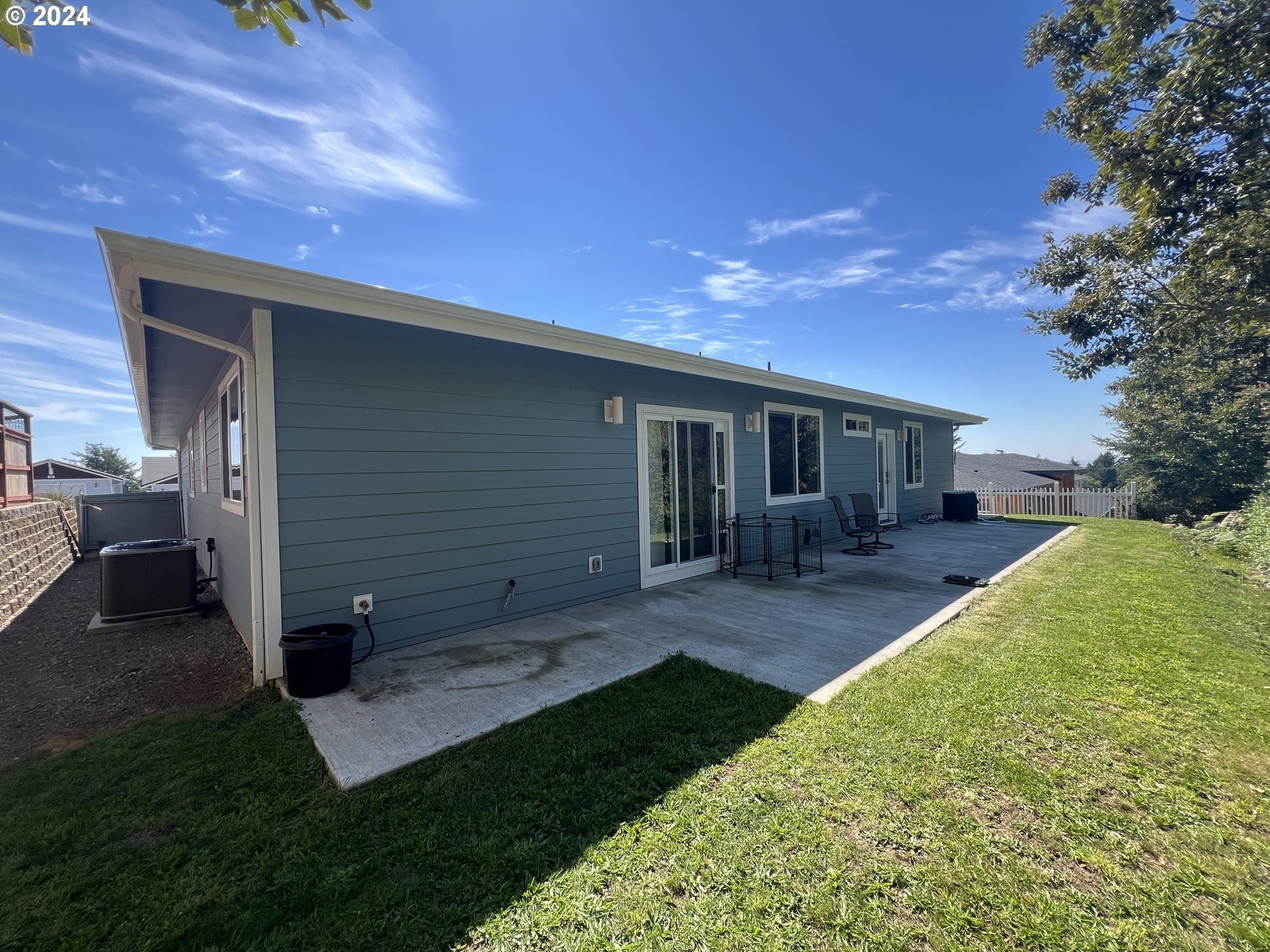 Brookings, Oregon, 97415, United States, 3 Bedrooms Bedrooms, ,3 BathroomsBathrooms,Residential,For Sale,1935245