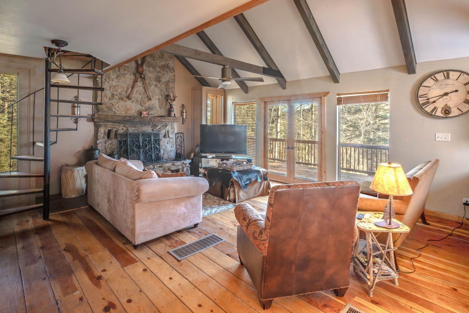 Angel Fire, New Mexico, 87710, United States, 4 Bedrooms Bedrooms, ,2 BathroomsBathrooms,Residential,For Sale,1995933