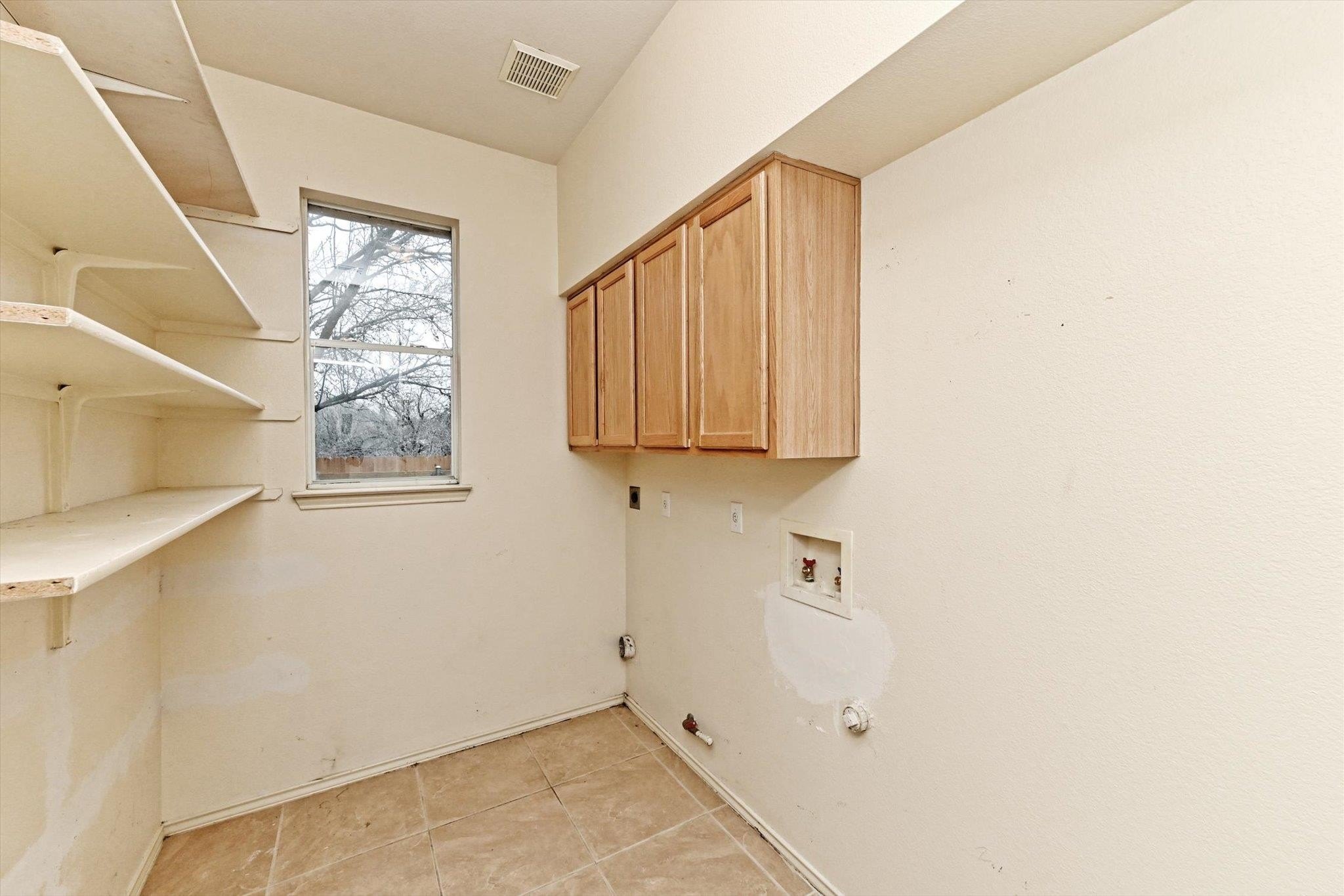 Austin, Texas, 78749, United States, 3 Bedrooms Bedrooms, ,3 BathroomsBathrooms,Residential,For Sale,1974366