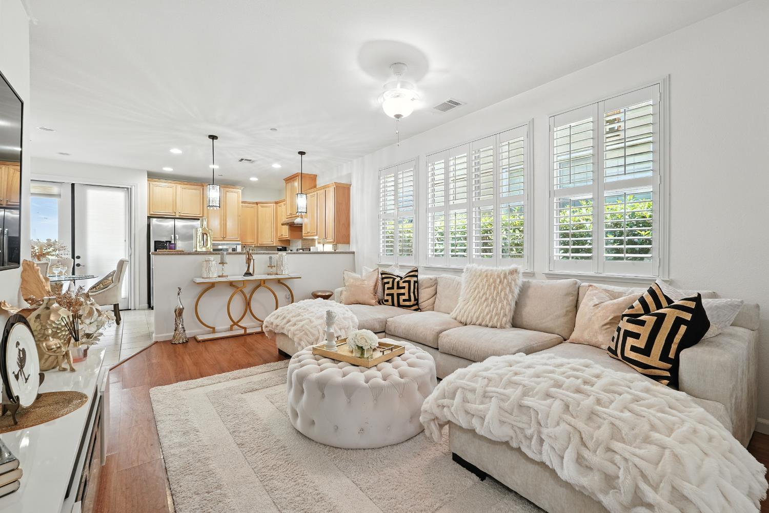 Roseville, California, 95747, United States, 2 Bedrooms Bedrooms, ,2 BathroomsBathrooms,Residential,For Sale,1918071
