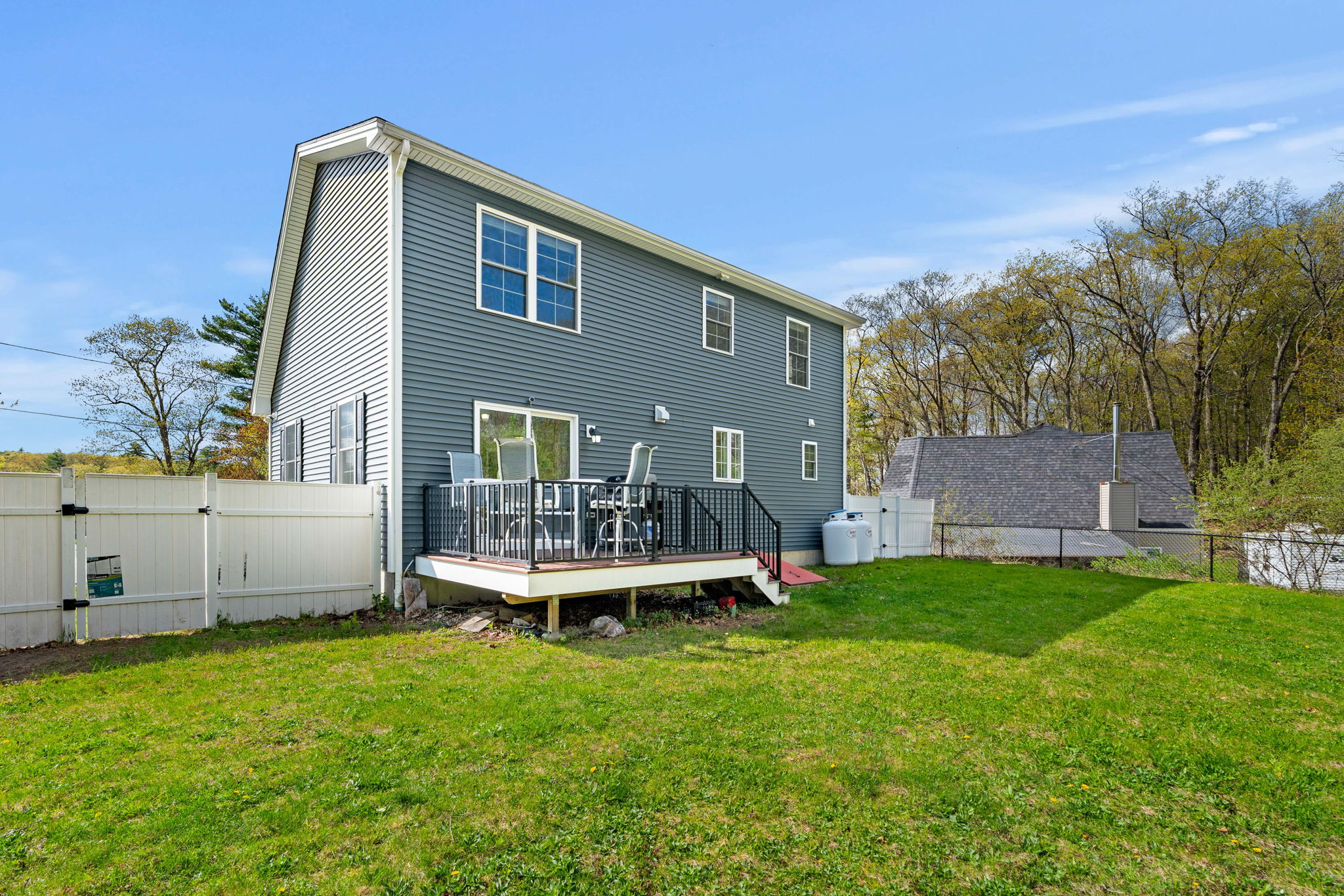  32 Dennison Ave, Salem, NH, 03079 - 物件實景