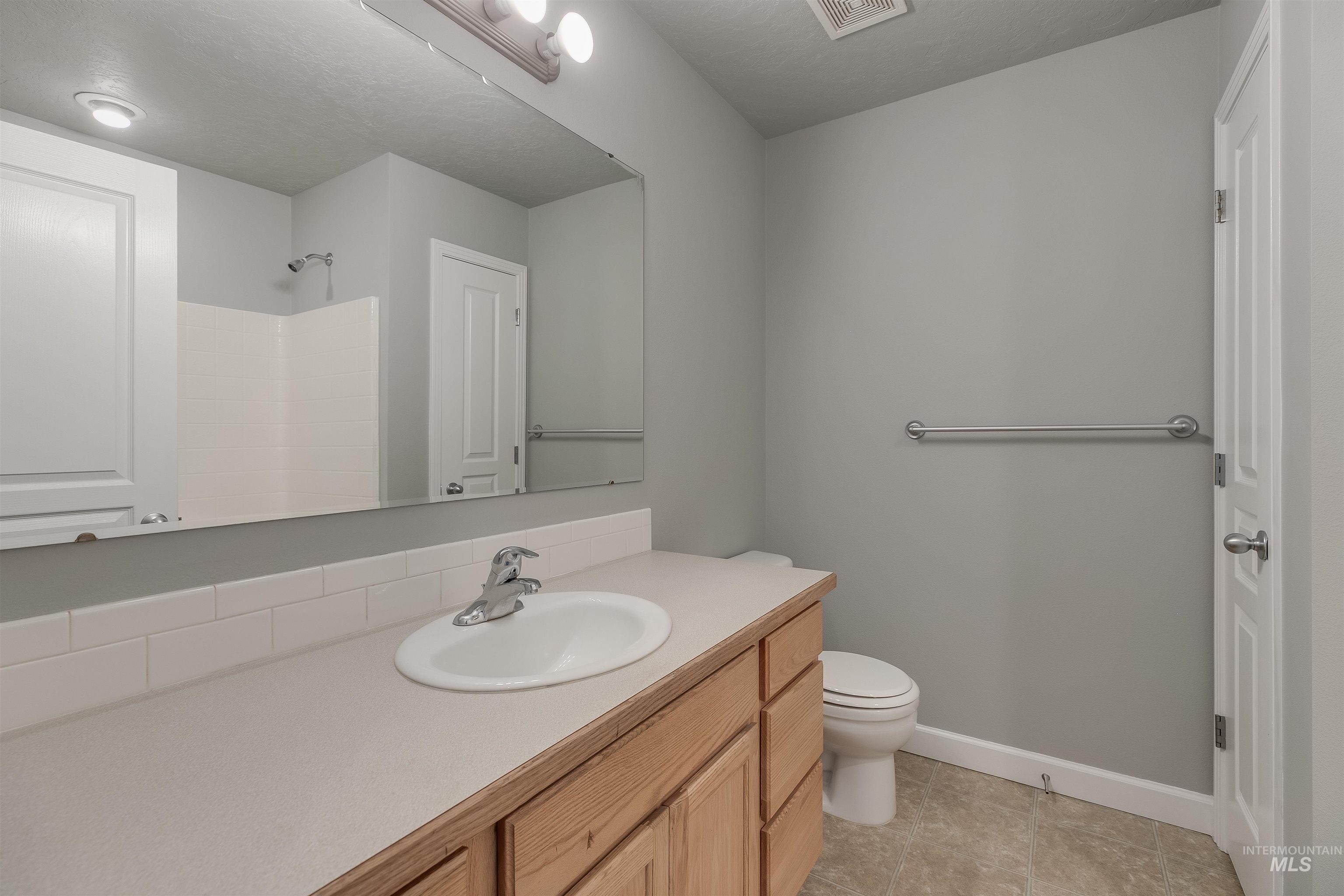 9635/9637 Landmark St, Boise, Idaho, 83704, United States, 6 Bedrooms Bedrooms, ,6 BathroomsBathrooms,Residential,For Sale,9635/9637 Landmark St,1432843