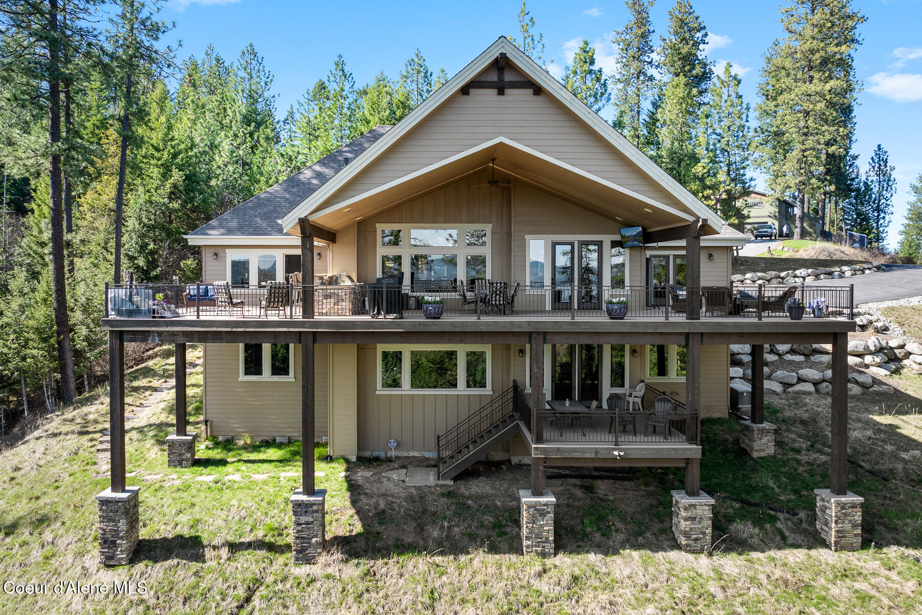 Coeur d'Alene, Idaho, 83814, United States, 5 Bedrooms Bedrooms, ,5 BathroomsBathrooms,Residential,For Sale,1763512