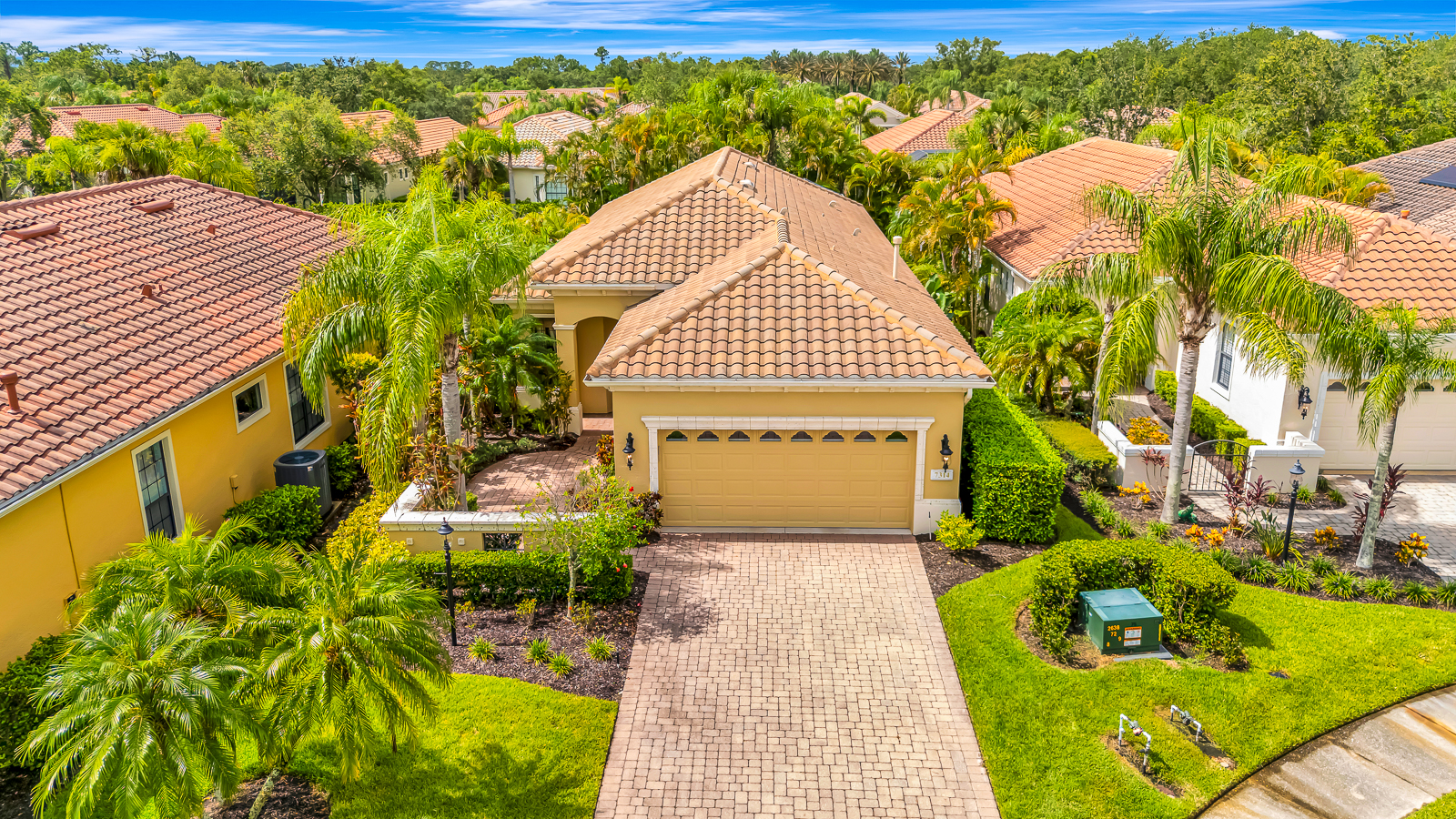 Lakewood, Florida, 34202, United States, 2 Bedrooms Bedrooms, ,2 BathroomsBathrooms,Residential,For Sale,1974879