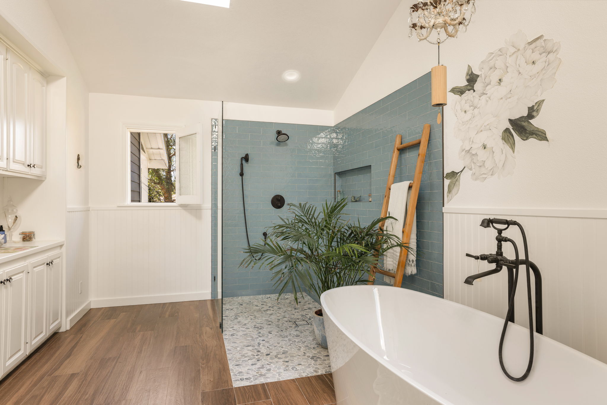  2390 Glenside Lane - 物件實景