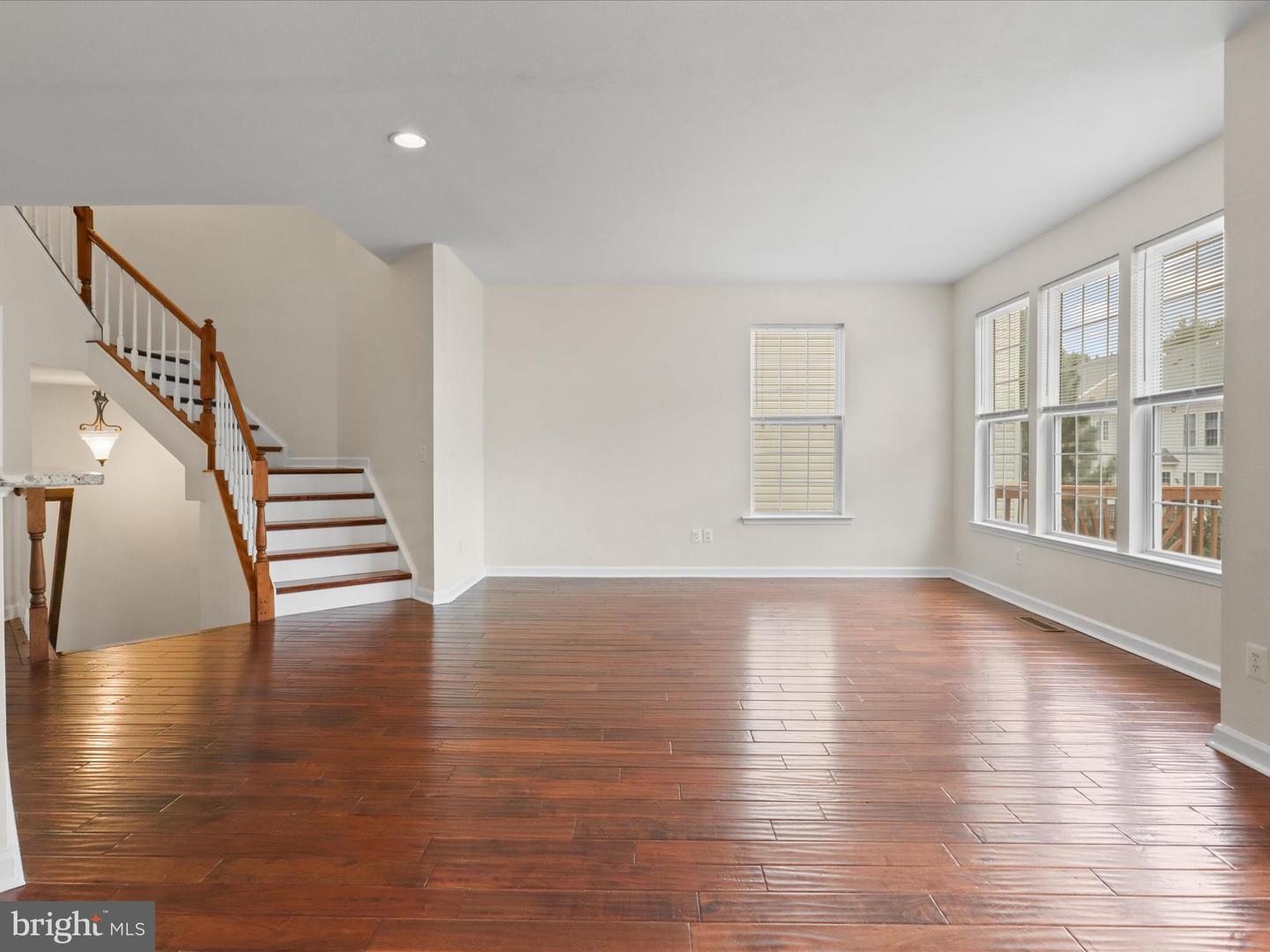 Alexandria, Virginia, 22306, United States, 3 Bedrooms Bedrooms, ,4 BathroomsBathrooms,Residential,For Sale,1989566