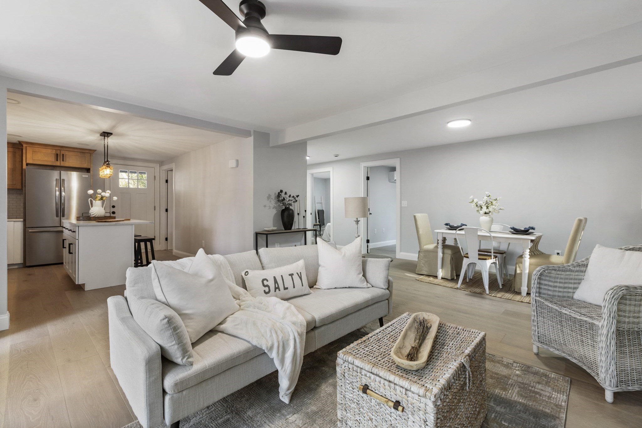 South Dartmouth, Massachusetts, 02748, United States, 4 Bedrooms Bedrooms, ,2 BathroomsBathrooms,Residential,For Sale,1977281