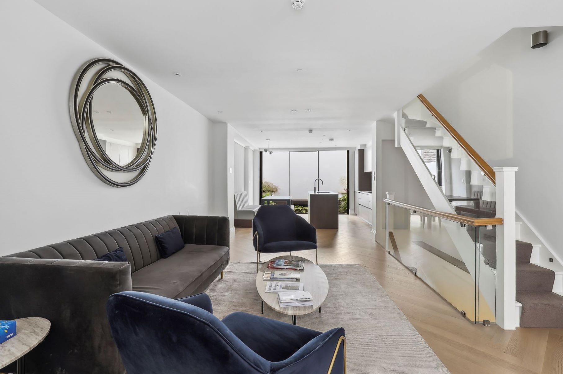 A beautifully presented three-bedroom house in the heart of Knightsbridge. 