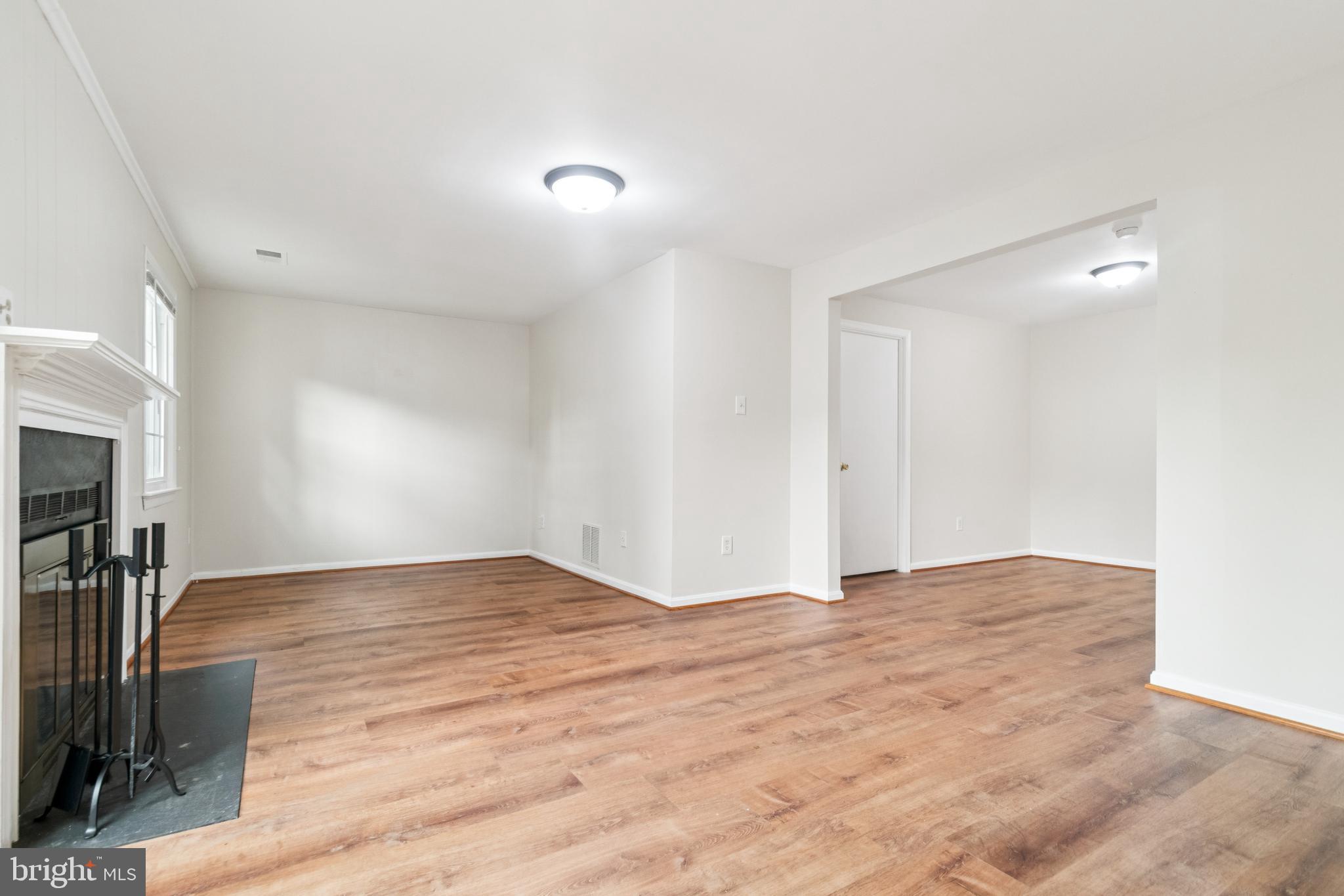 Gaithersburg, Maryland, 20878, United States, 3 Bedrooms Bedrooms, ,3 BathroomsBathrooms,Residential,For Sale,1889859