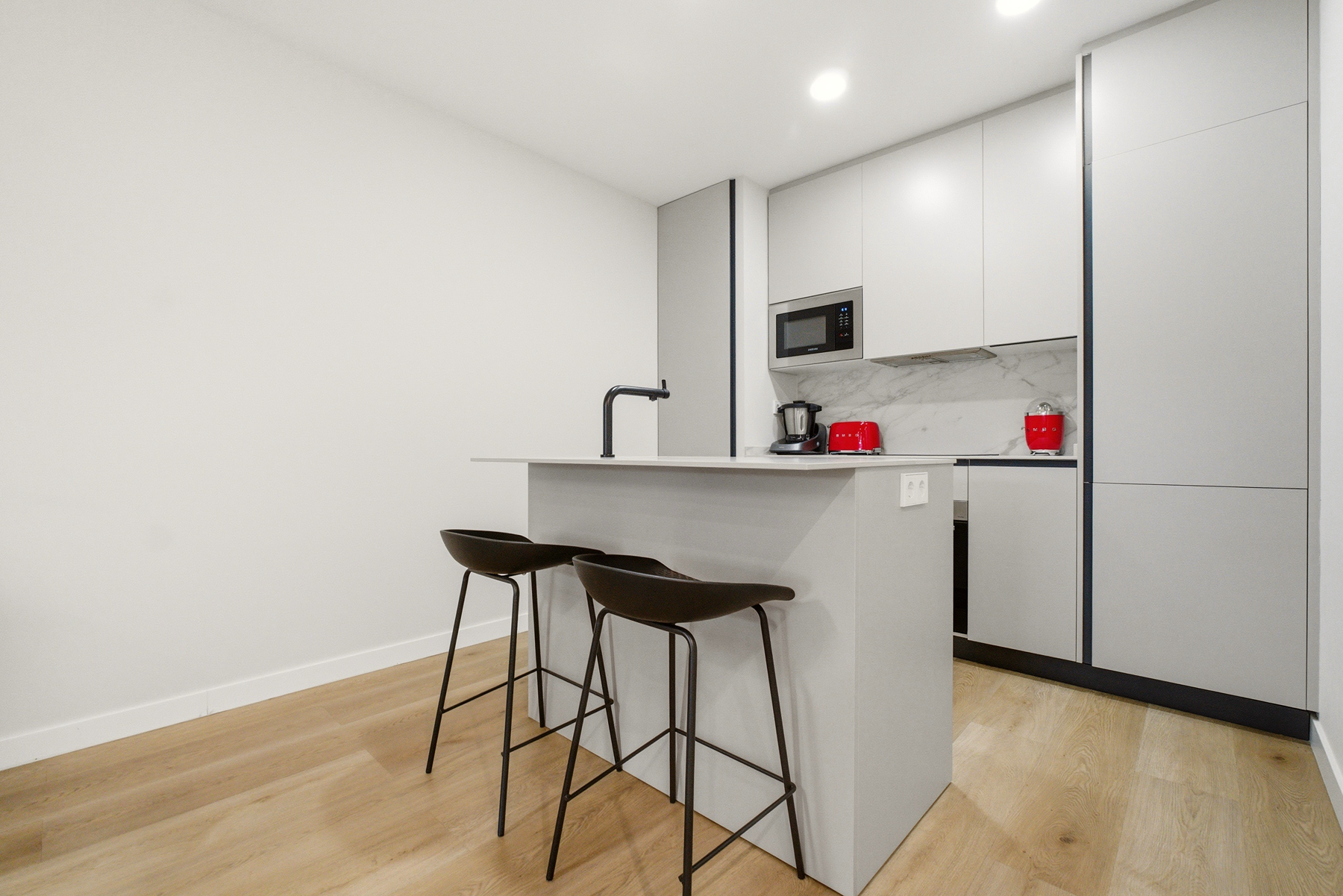  Modern flat with 2 bedrooms and Contemporary Design in City Center - 物件實景