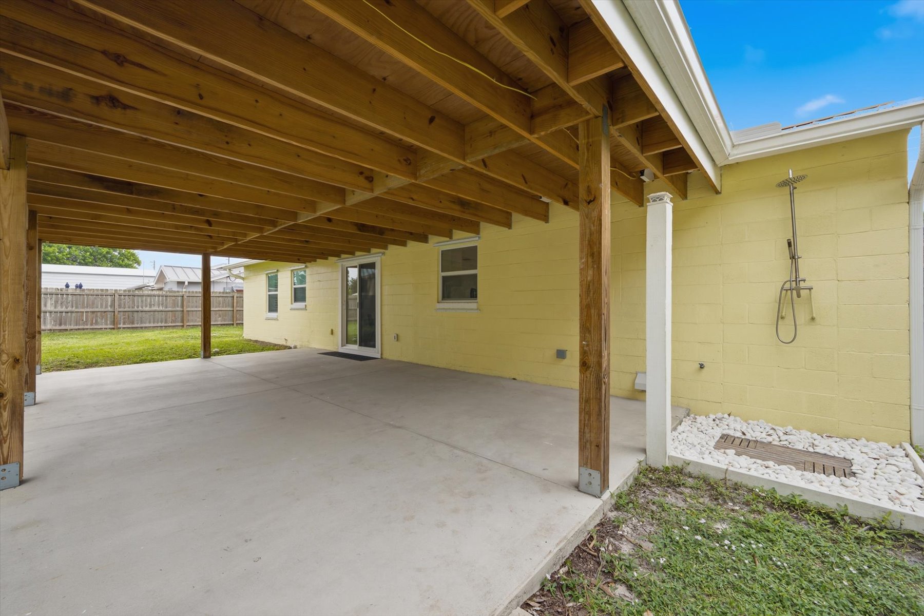  446 Coral Drive, Melbourne, FL, 32935 - 物件實景