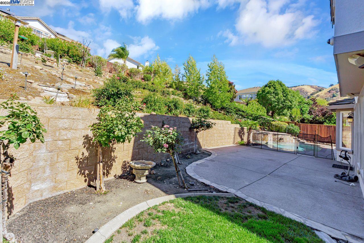 Concord, California, 94521, United States, 5 Bedrooms Bedrooms, ,3 BathroomsBathrooms,Residential,For Sale,1989306