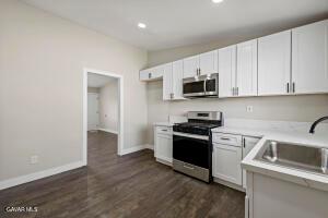 Lancaster, California, 93534, United States, 4 Bedrooms Bedrooms, ,2 BathroomsBathrooms,Residential,For Sale,1941611