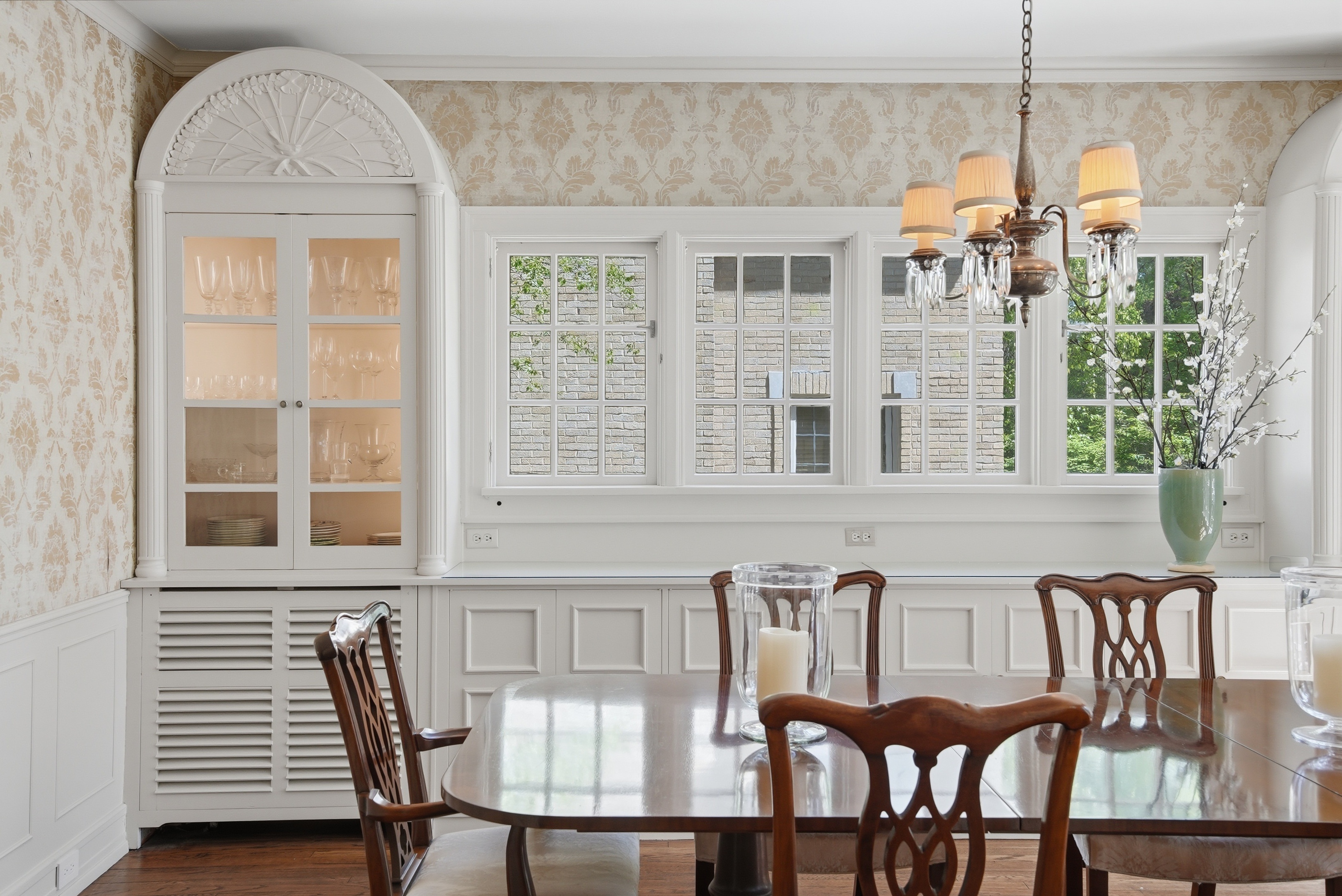  Timeless Shorewood Residence - 物件實景