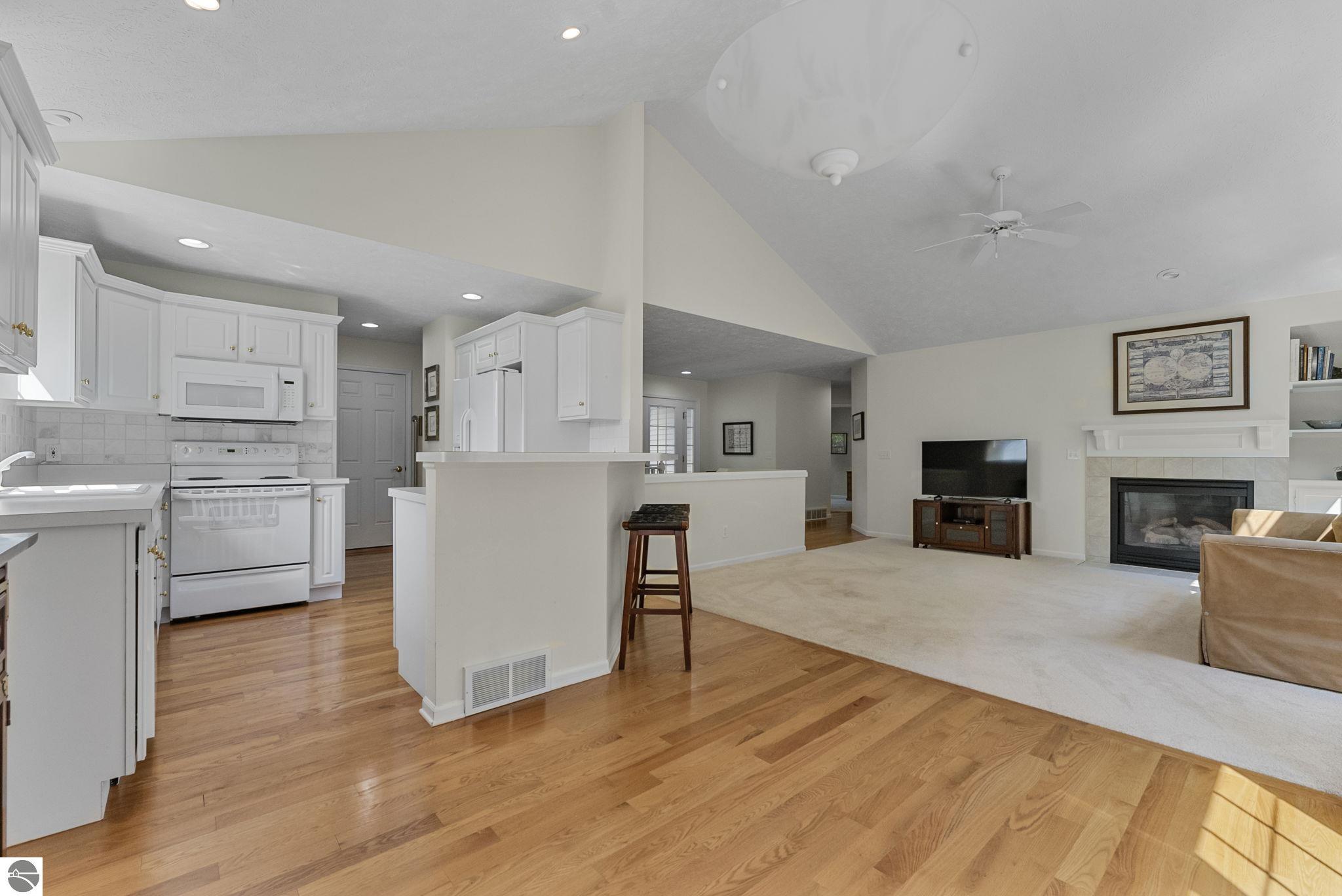 Traverse City, Michigan, 49685, United States, 3 Bedrooms Bedrooms, ,1 BathroomBathrooms,Residential,For Sale,1994223