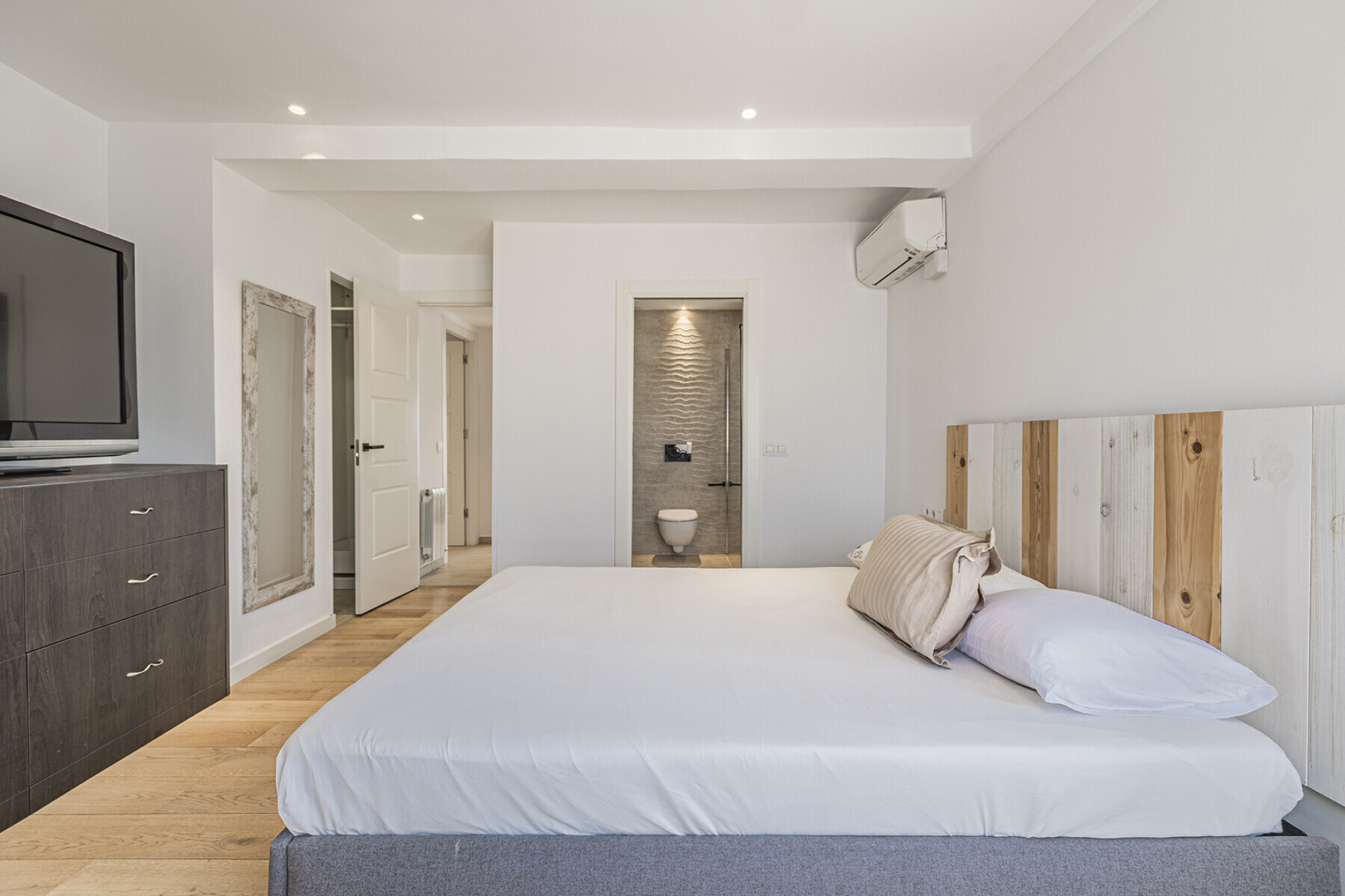  Modern apartment in front of the beach - 物件實景