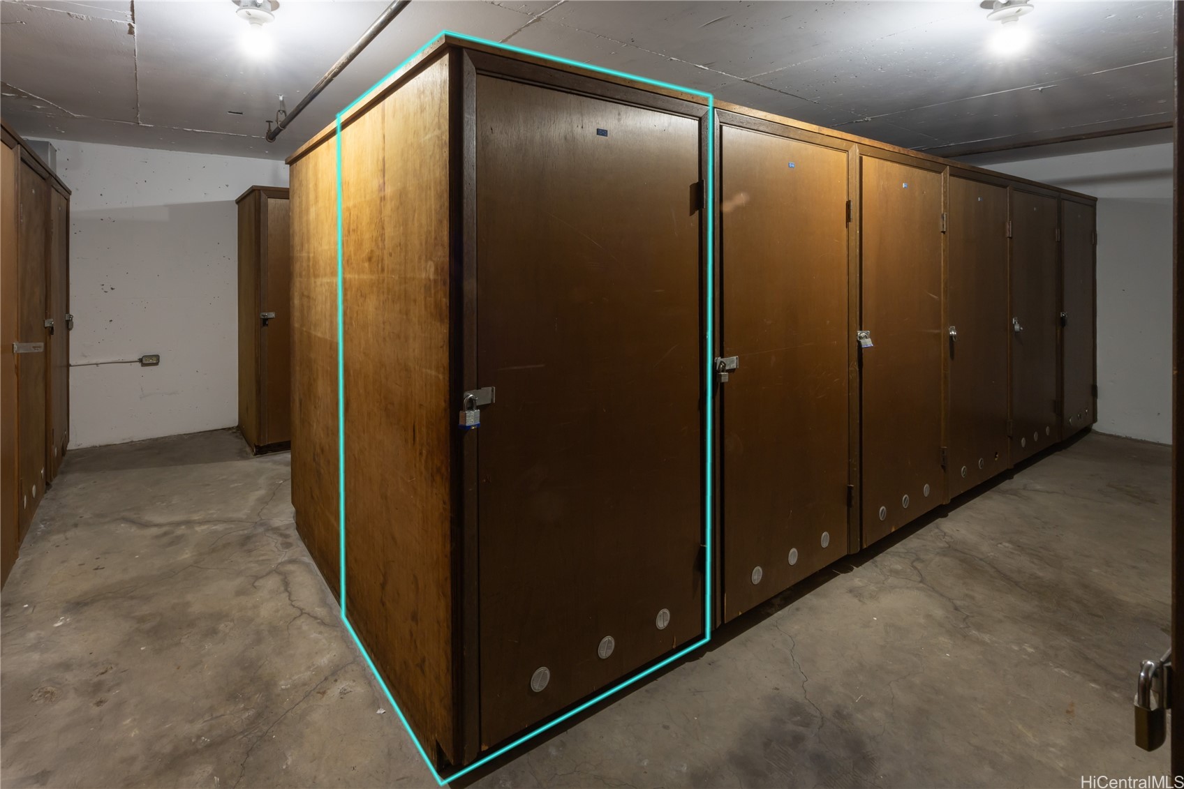 Honolulu, Hawaii, 96815, United States, 1 Bedroom Bedrooms, ,2 BathroomsBathrooms,Residential,For Sale,1847684