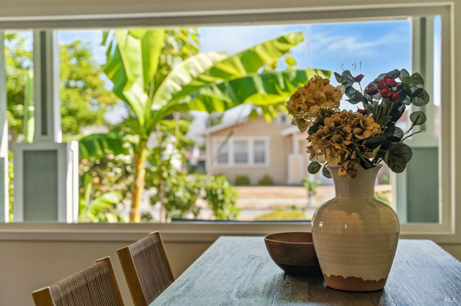 Petaluma, California, 94952, United States, 2 Bedrooms Bedrooms, ,1 BathroomBathrooms,Residential,For Sale,1934208