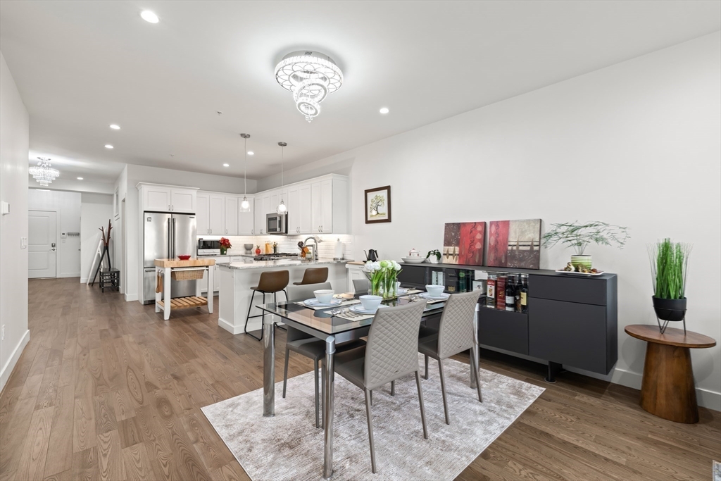 Braintree, Massachusetts, 02184, United States, 2 Bedrooms Bedrooms, ,2 BathroomsBathrooms,Residential,For Sale,2003419