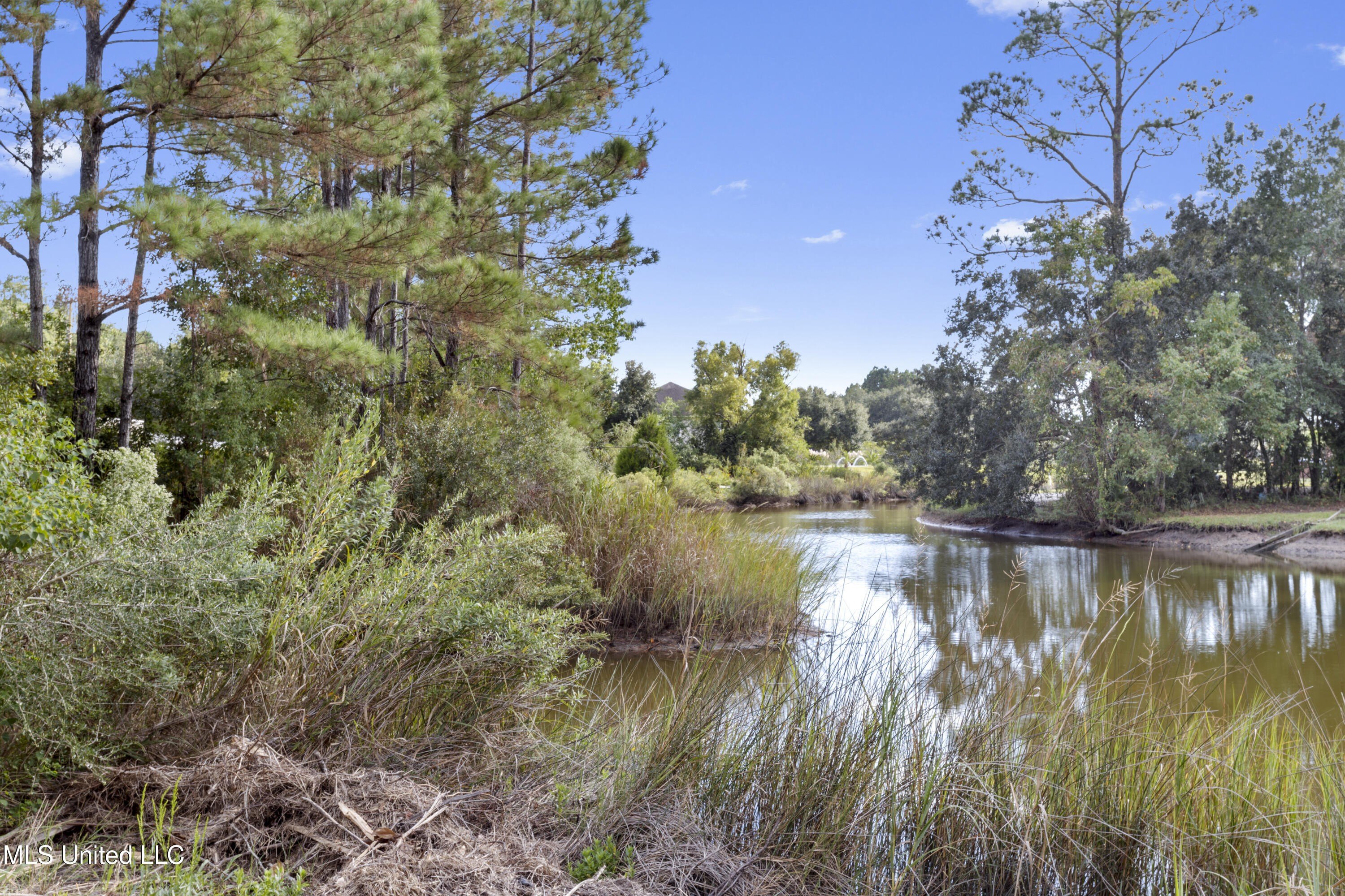 Biloxi, Mississippi, 39532, United States, 3 Bedrooms Bedrooms, ,2 BathroomsBathrooms,Residential,For Sale,1977192