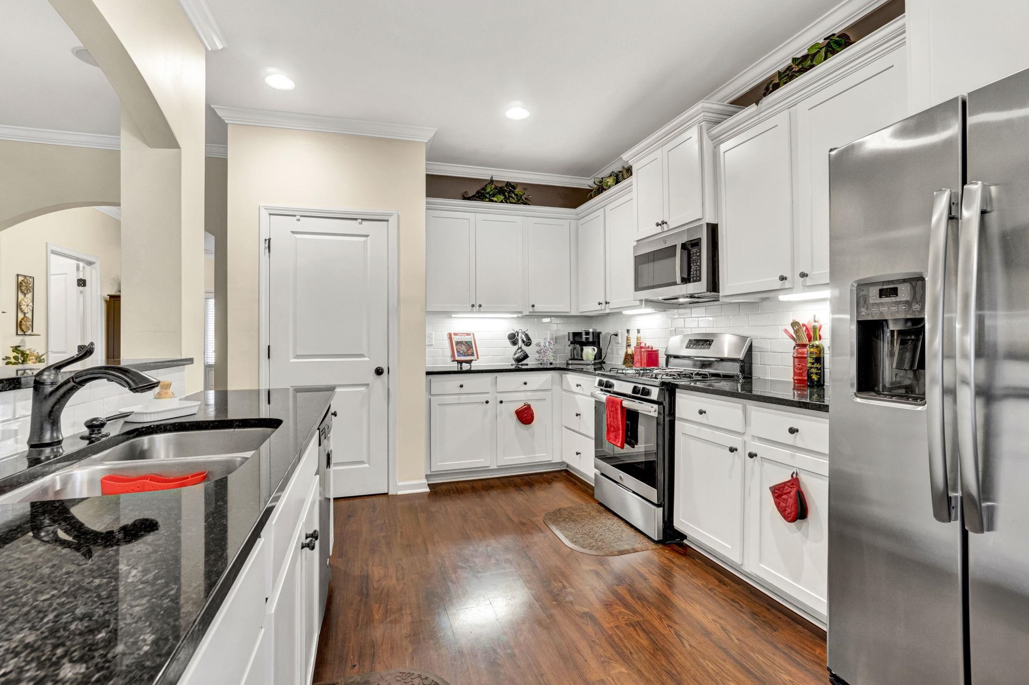 Inman, South Carolina, 29349, United States, 5 Bedrooms Bedrooms, ,4 BathroomsBathrooms,Residential,For Sale,1978850