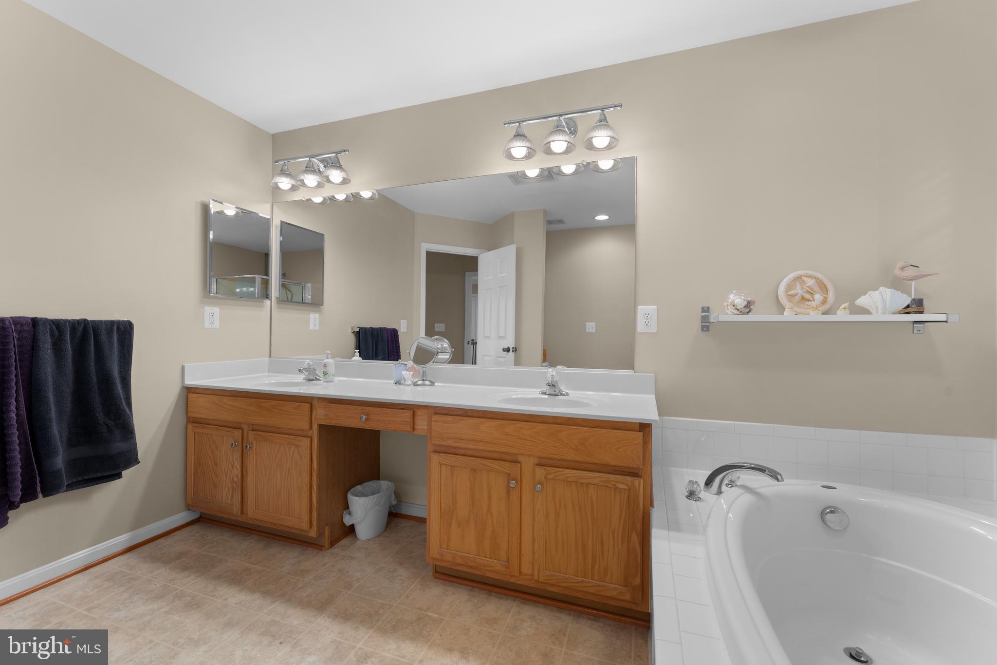 Culpeper, Virginia, 22701, United States, 4 Bedrooms Bedrooms, ,3 BathroomsBathrooms,Residential,For Sale,1864481