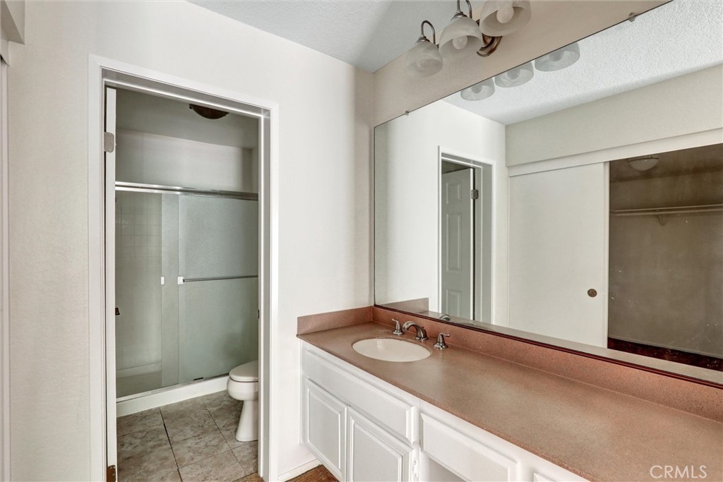 Mission Viejo, California, 92692, United States, 2 Bedrooms Bedrooms, ,2 BathroomsBathrooms,Residential,For Sale,1939643