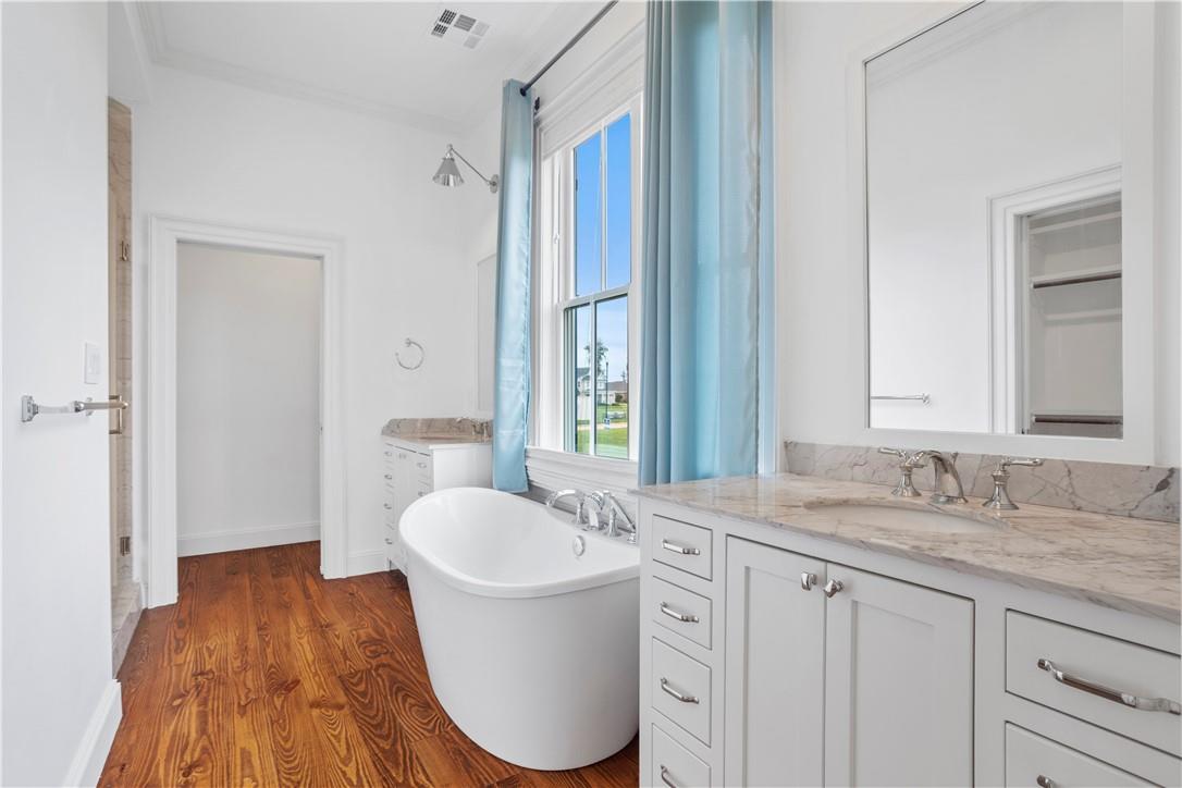 Lake Charles, Louisiana, 70601, United States, 4 Bedrooms Bedrooms, ,4 BathroomsBathrooms,Residential,For Sale,1980566