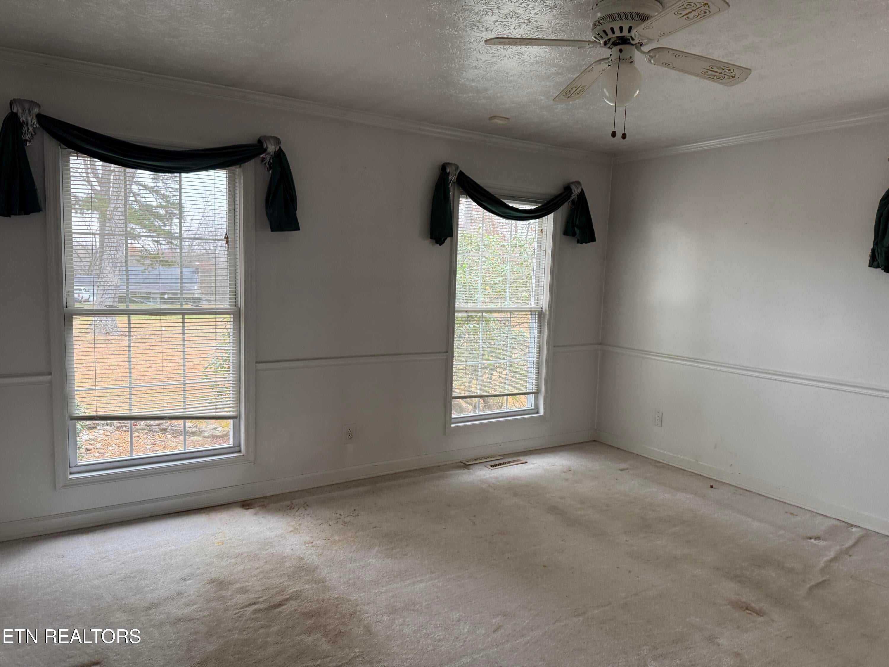 Rockwood, Tennessee, 37854, United States, 4 Bedrooms Bedrooms, ,4 BathroomsBathrooms,Residential,For Sale,1996876