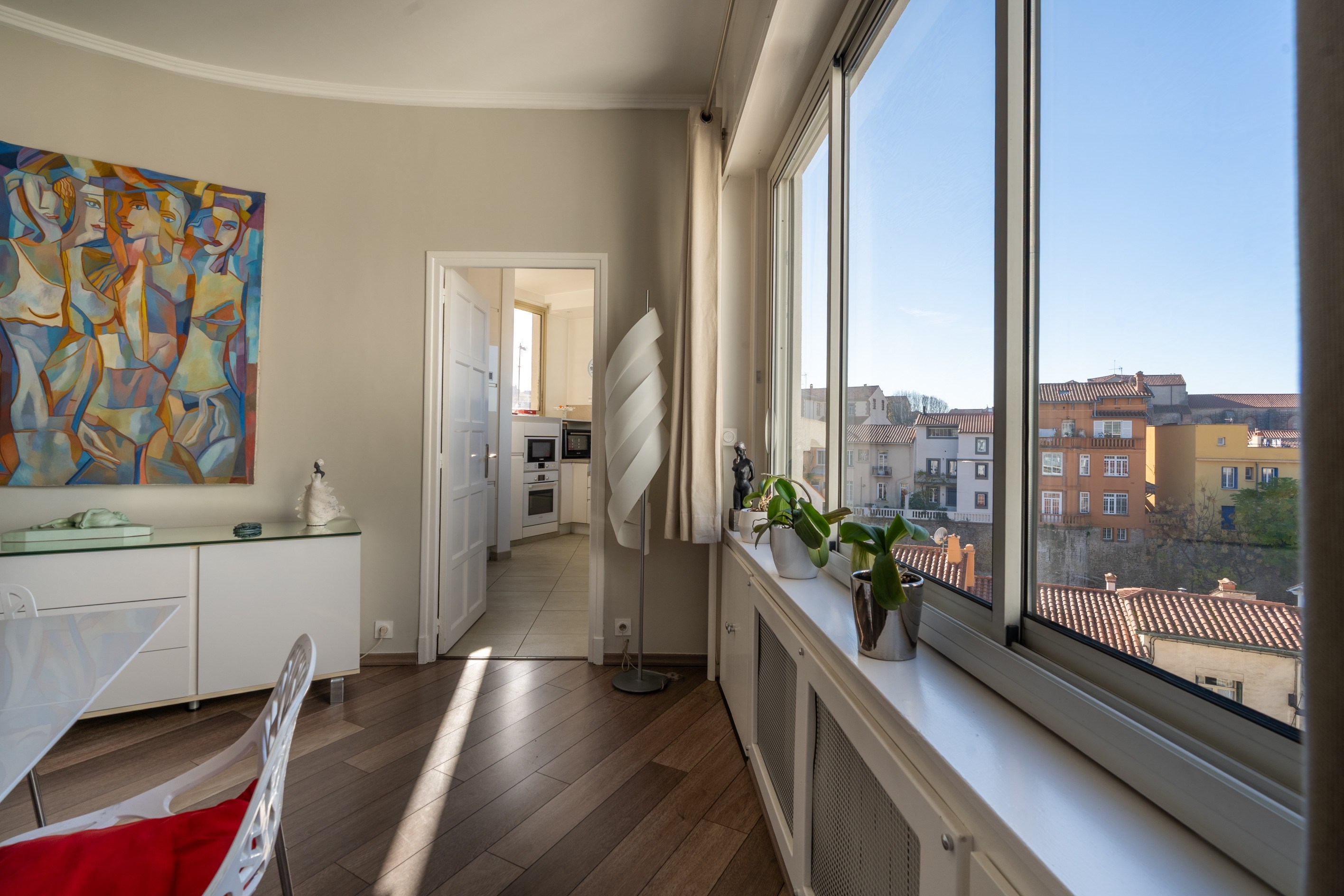  Sumptuous Top-Floor Apartment with Breathtaking Views and Elevator Access - 物件實景