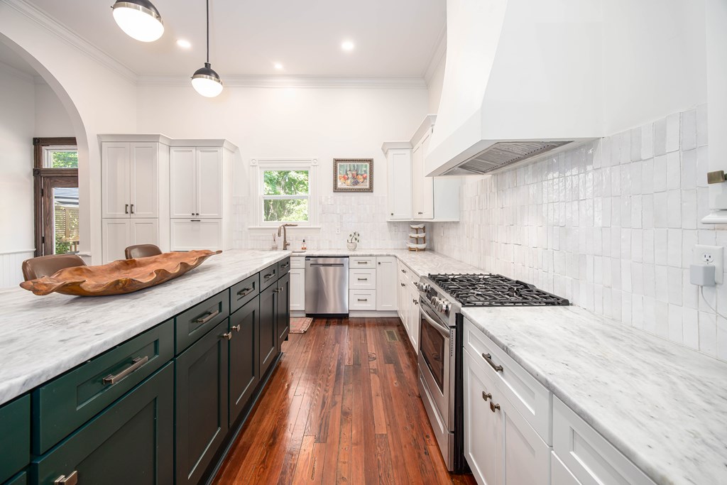 Columbus, Georgia, 31901, United States, 4 Bedrooms Bedrooms, ,3 BathroomsBathrooms,Residential,For Sale,1876126